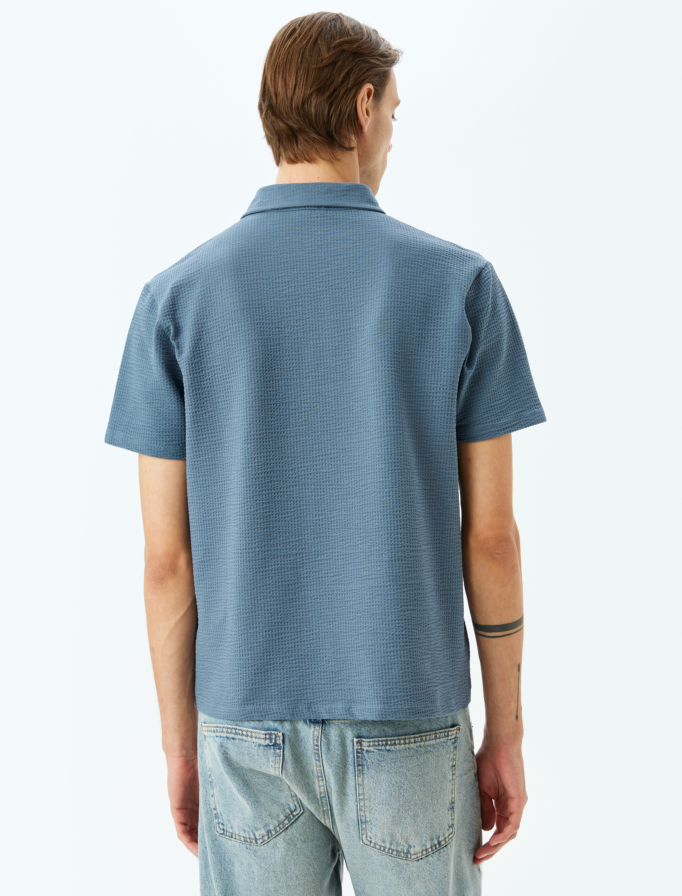   Kısa Kollu Pamuklu Regular Fit Dokulu Polo Yaka Tişört