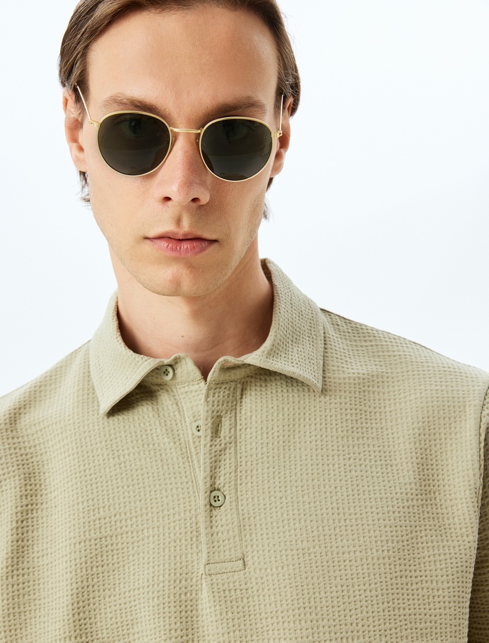  Kısa Kollu Pamuklu Regular Fit Dokulu Polo Yaka Tişört