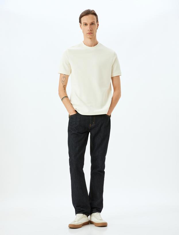 Bisiklet Yaka Pamuklu Dokulu Kısa Kollu Slim Fit Tişört_0