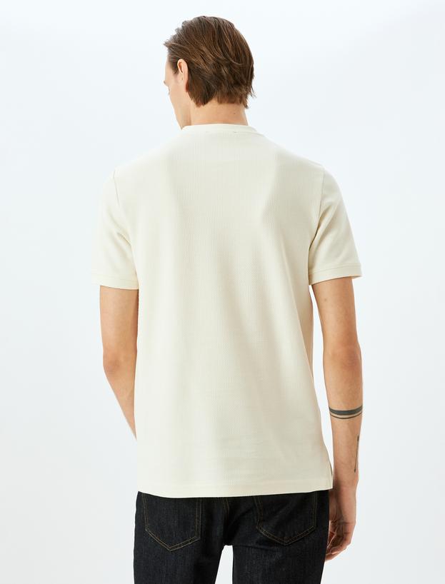 Bisiklet Yaka Pamuklu Dokulu Kısa Kollu Slim Fit Tişört_3