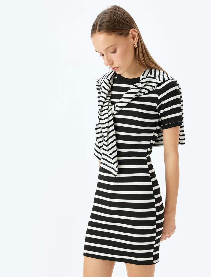  Bisiklet Yaka Kısa Kollu Fitilli Mini Bodycon Elbise