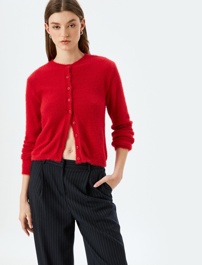  Uzun Kollu Yuvarlak Yaka Düğmeli Peluş Hırka