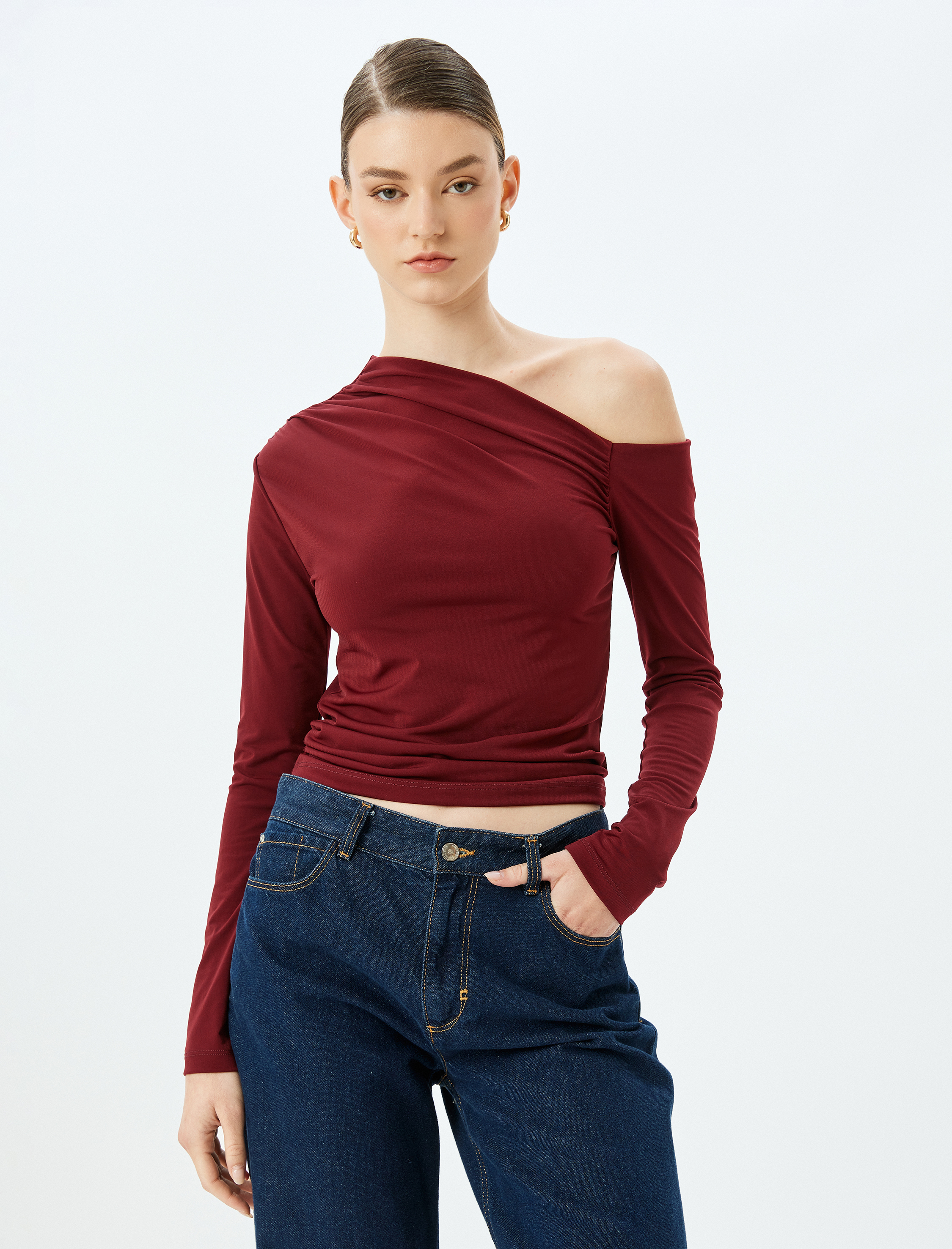 Asimetrik Omzu Açık Bluz Uzun Kollu