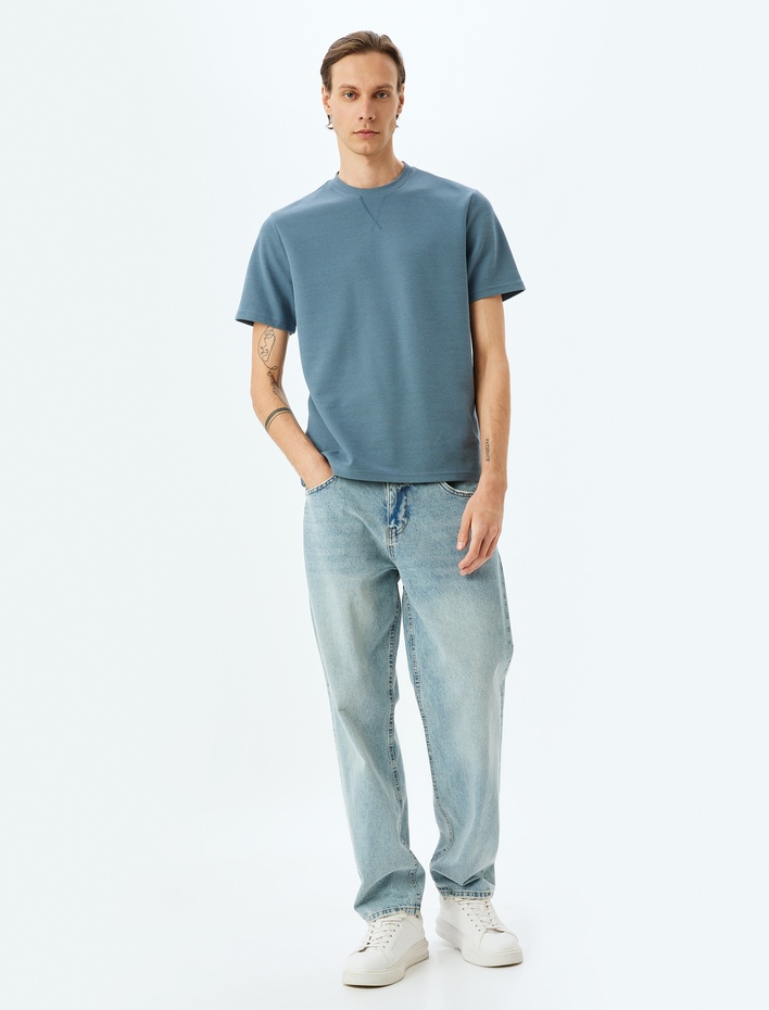  Bisiklet Yaka Dikiş Detaylı Regular Fit Pamuk Karışımlı Kısa Kollu Tişört