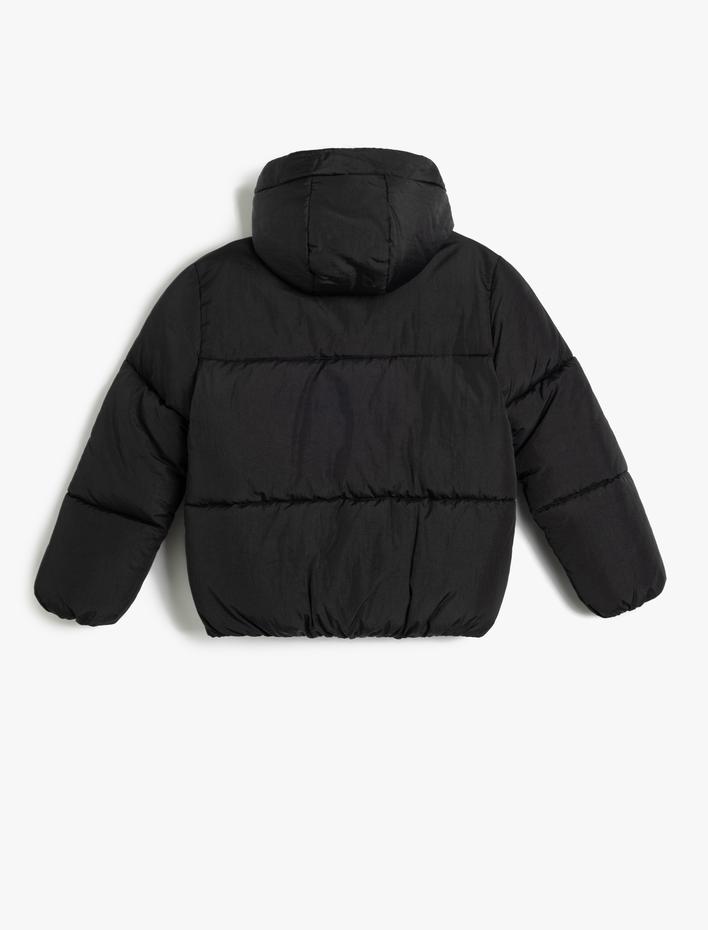 Kız Çocuk Fermuarlı Cep Detaylı Kapşonlu Şişme Mont