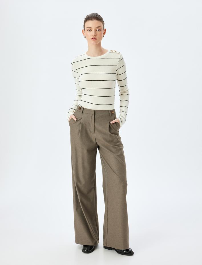  Uzun Kollu Bisiklet Yaka Slim Fit Düğme Detaylı Triko Kazak