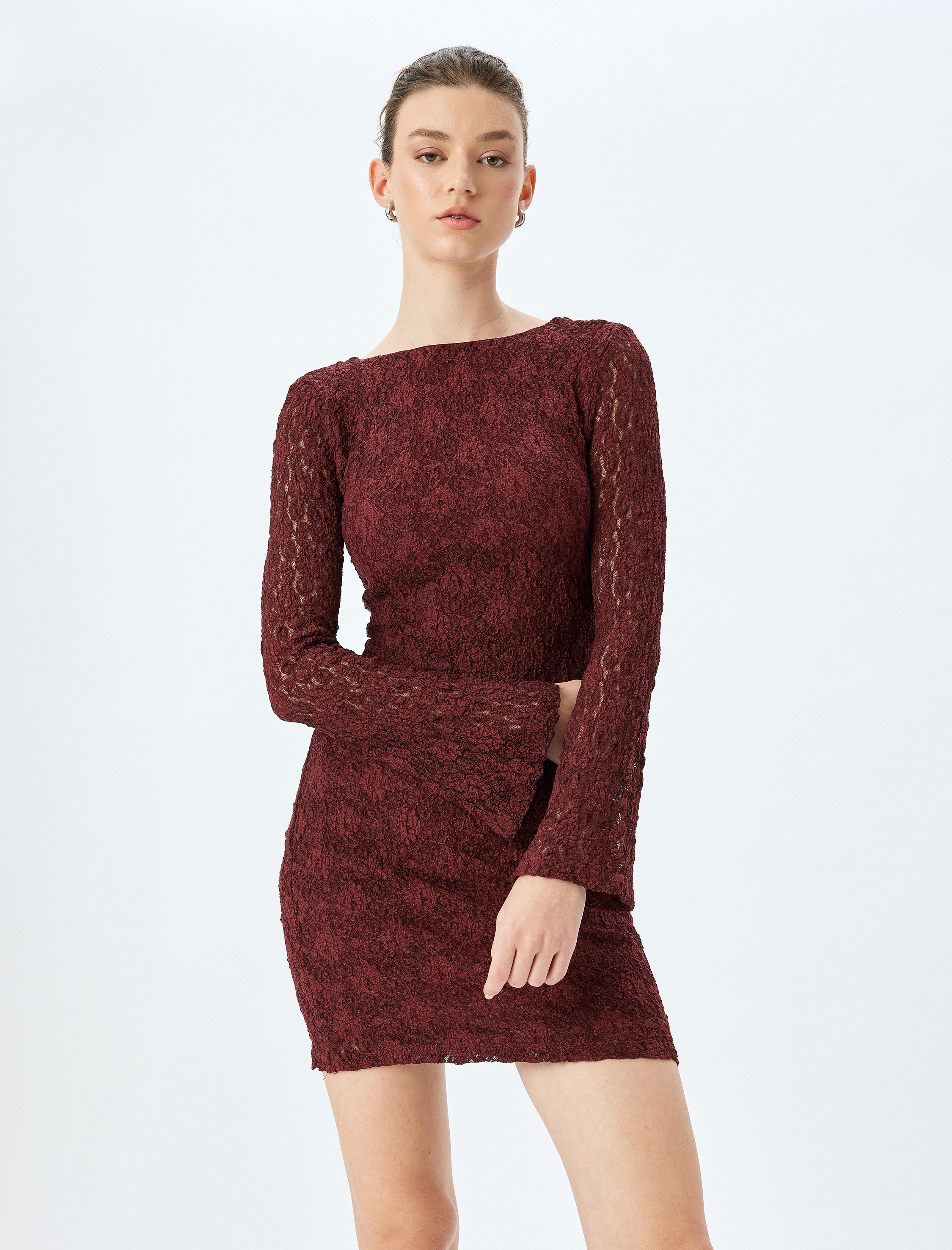   Dantel Detaylı Uzun Kollu Arkası Dekolte Detaylı Mini Kalem Elbise