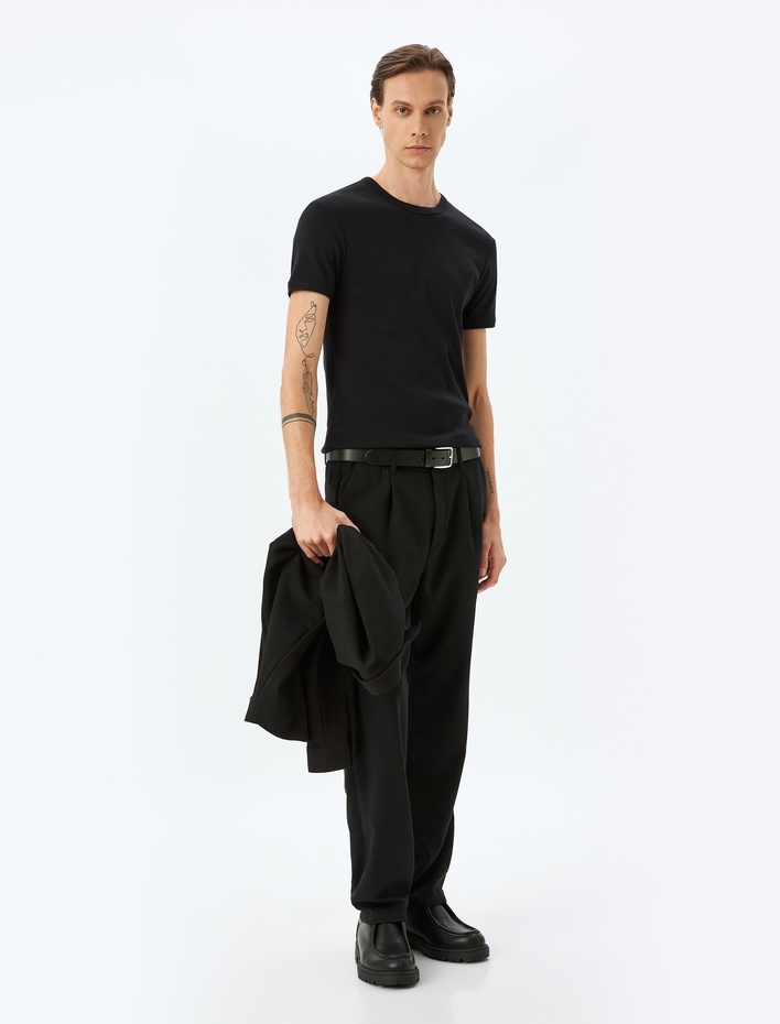  Kısa Kollu Bisiklet Yaka Pamuklu Slim Fit Tişört