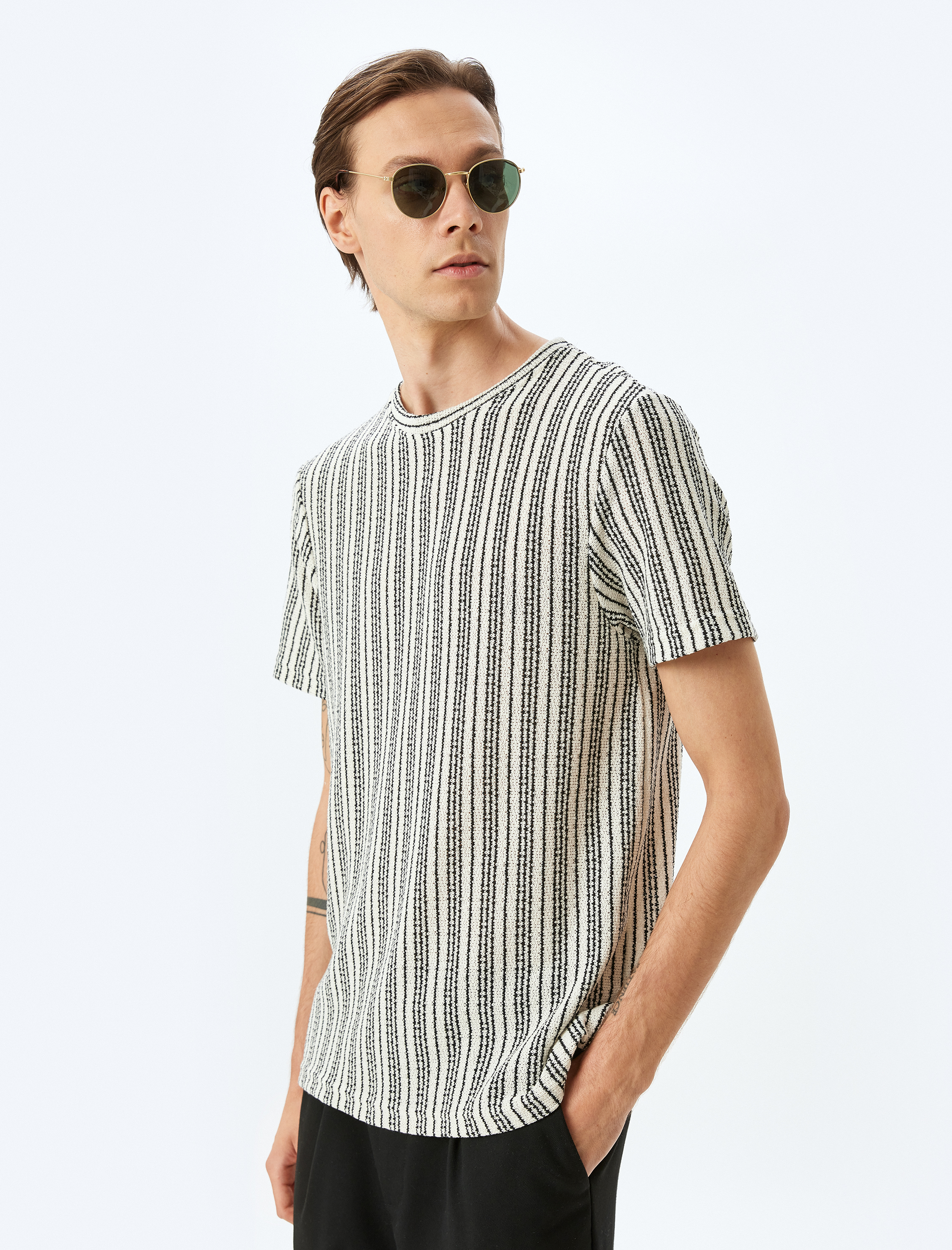   Kısa Kollu Regular Fit Pamuk Karışımlı Bisiklet Yaka Çizgili Tişört