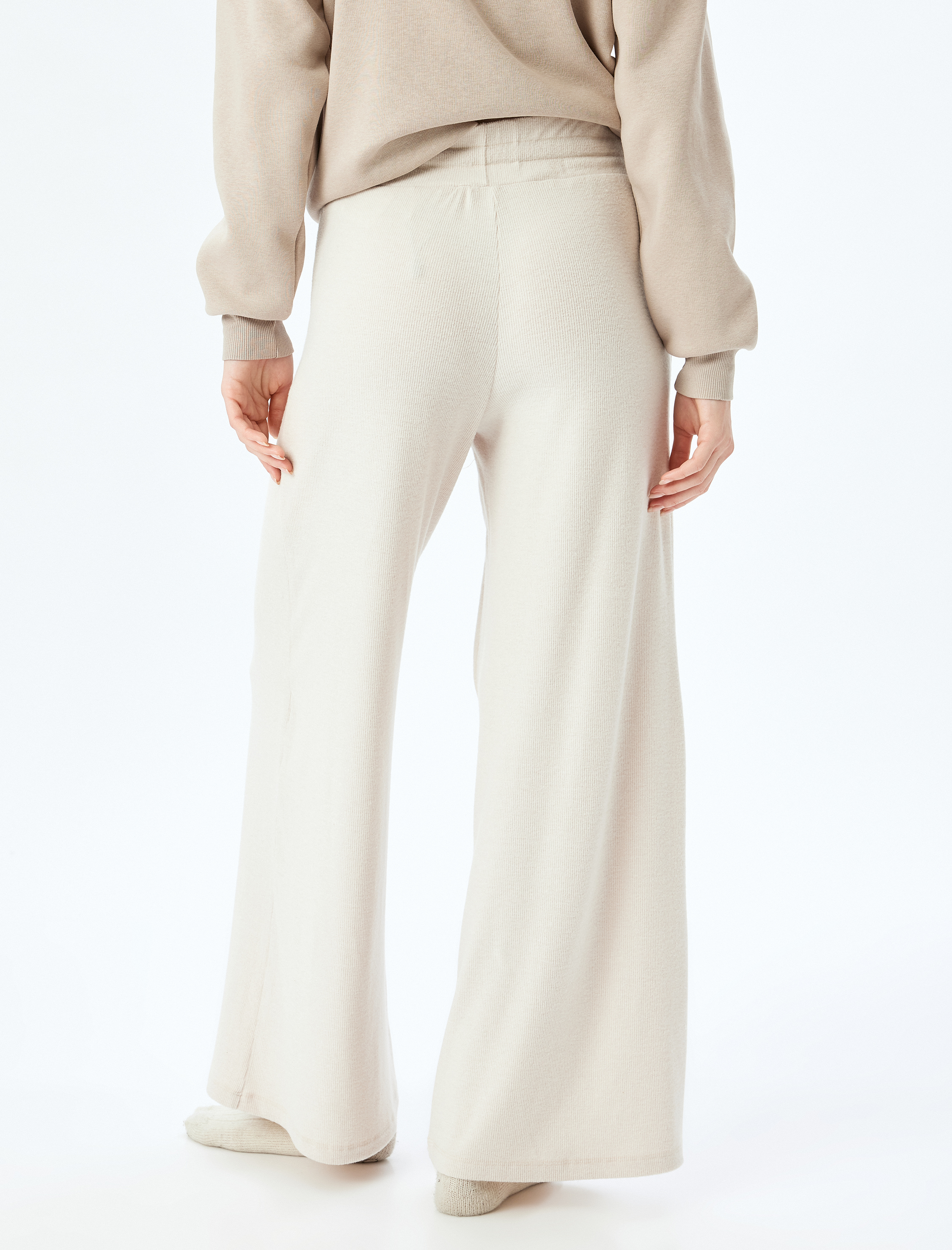   Yumuşak Dokulu Bol Paça Beli Bağlamalı Örme Pijama Altı