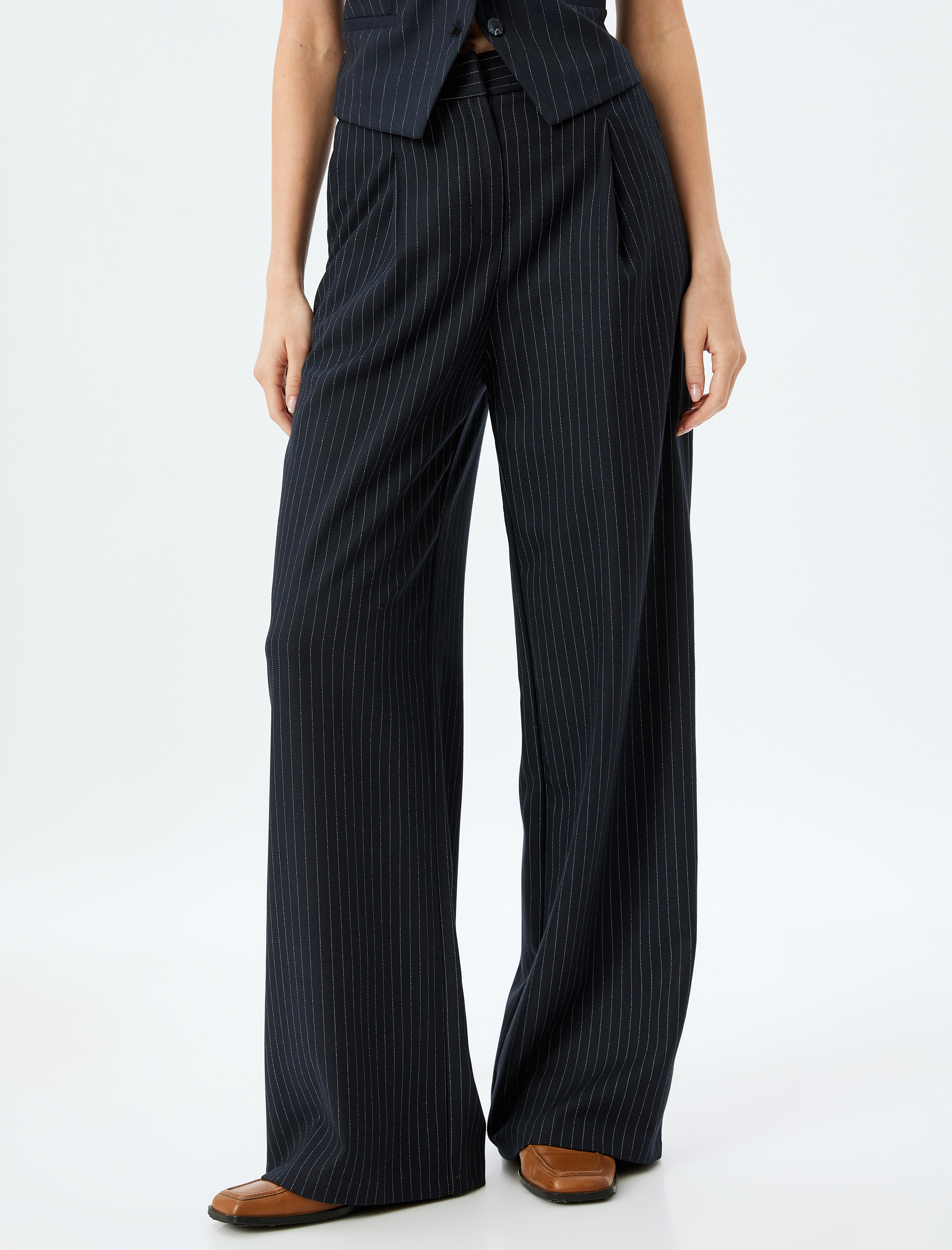 Pile Detaylı Cepli Yüksek Bel Kumaş Palazzo Pantolon