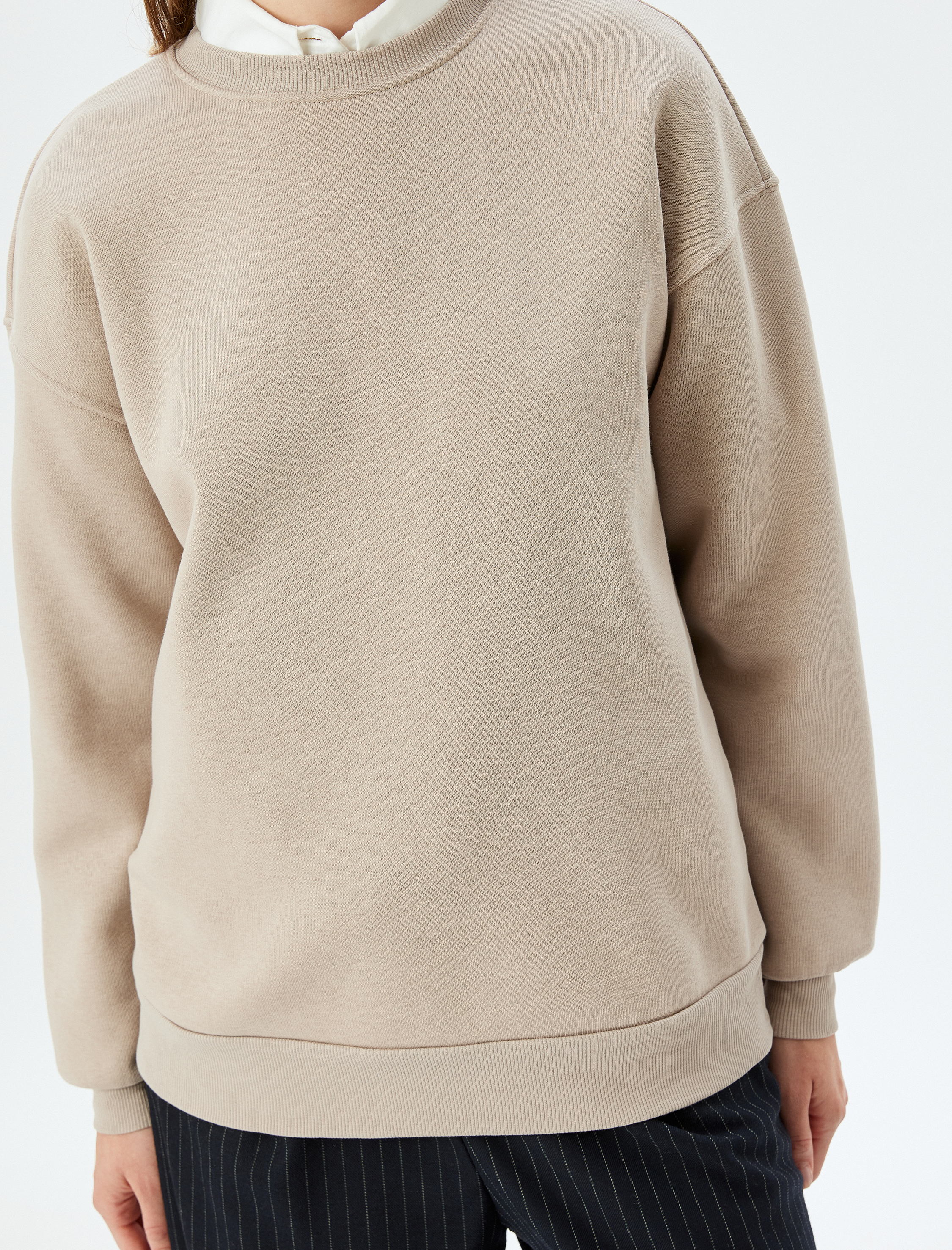   Üç İplik Şardonlu Uzun Kollu Bisiklet Yaka Basic Sweatshirt