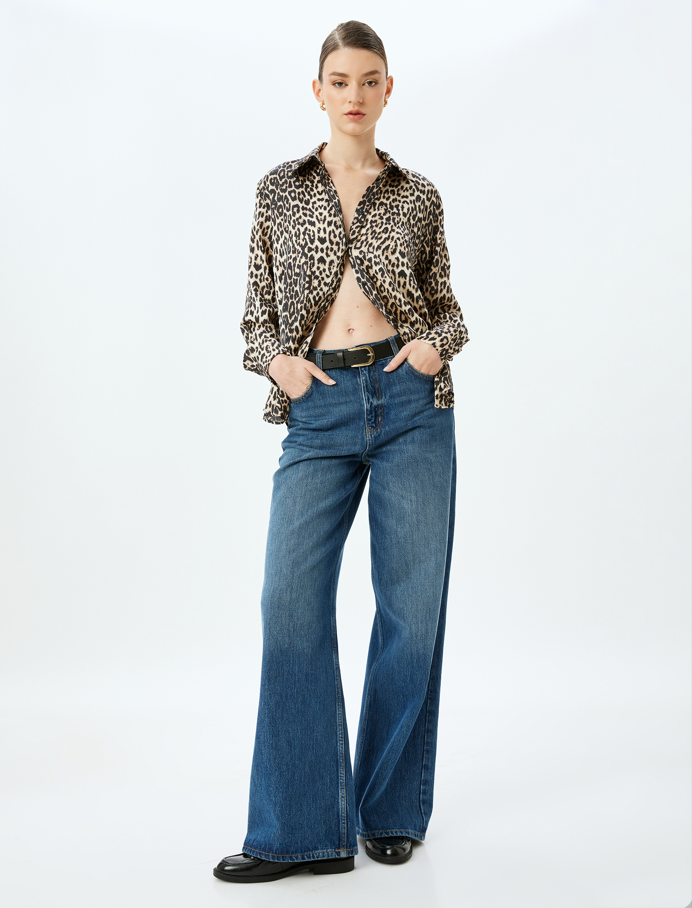 Klasik Yaka Uzun Kollu Leopar Desenli Saten Gömlek