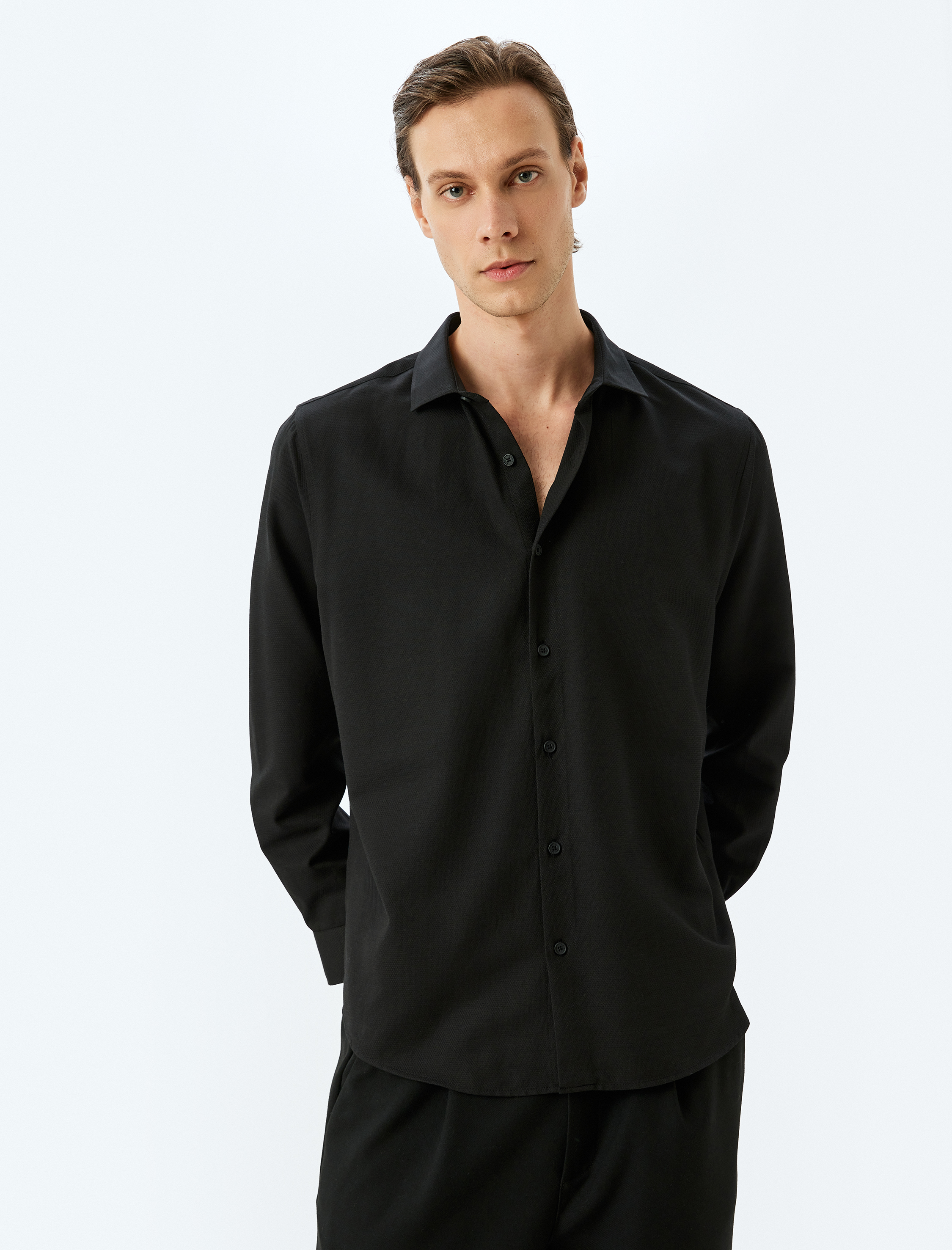   Uzun Kollu Pamuk Karışımlı Yarım İtalyan Yaka Regular Fit Gömlek