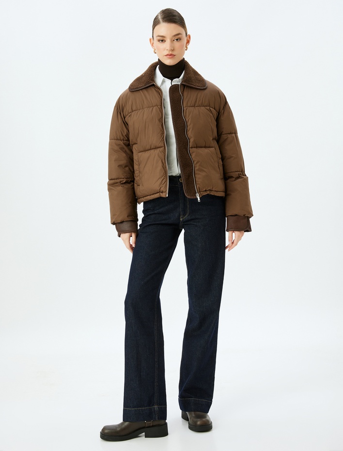  Cepli Fermuarlı Yakası Peluş Detaylı Su İtici Kısa Şişme Mont