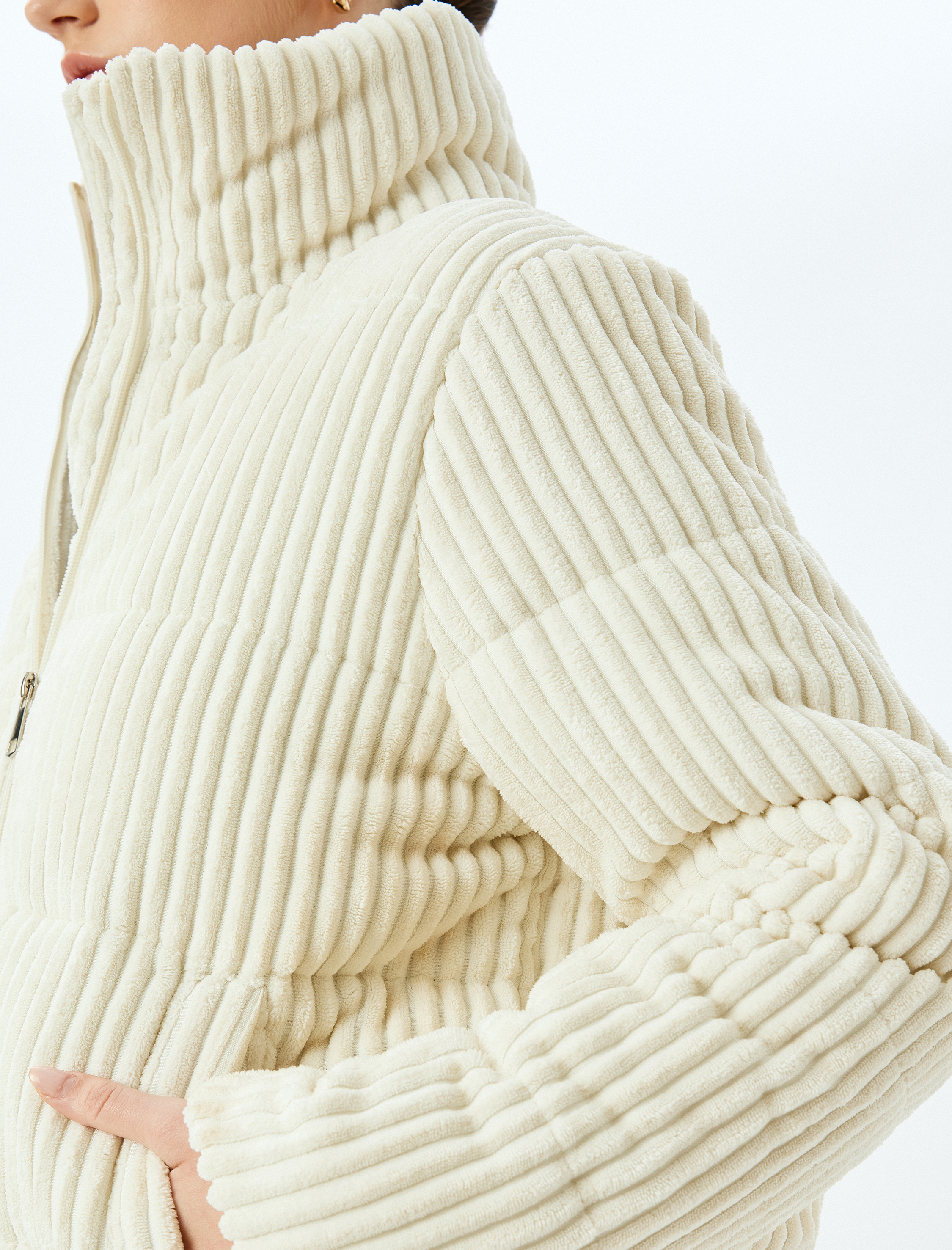   Cepli Fermuarlı Dik Yaka Kalın Fitilli Bomber Kadife Ceket