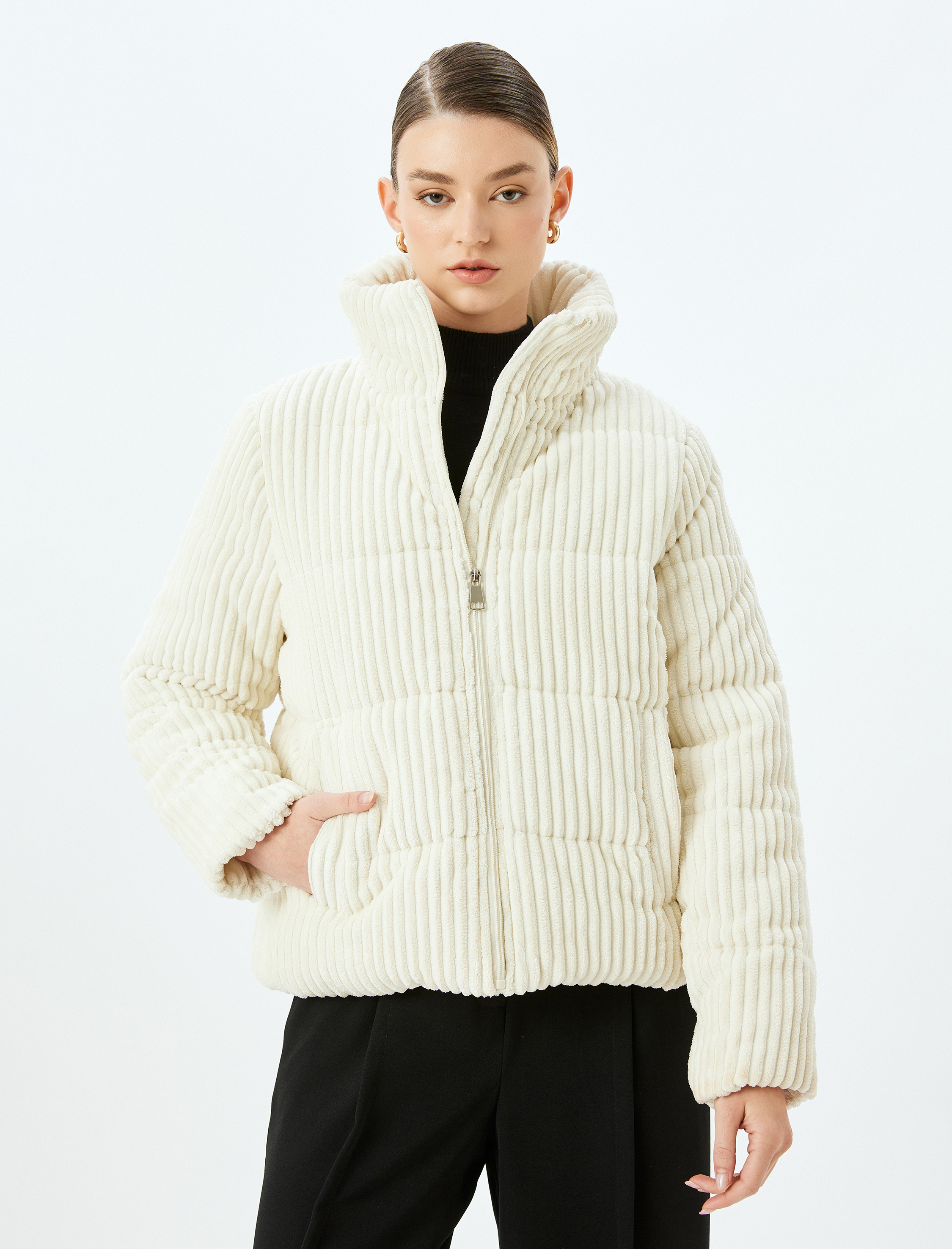   Cepli Fermuarlı Dik Yaka Kalın Fitilli Bomber Kadife Ceket