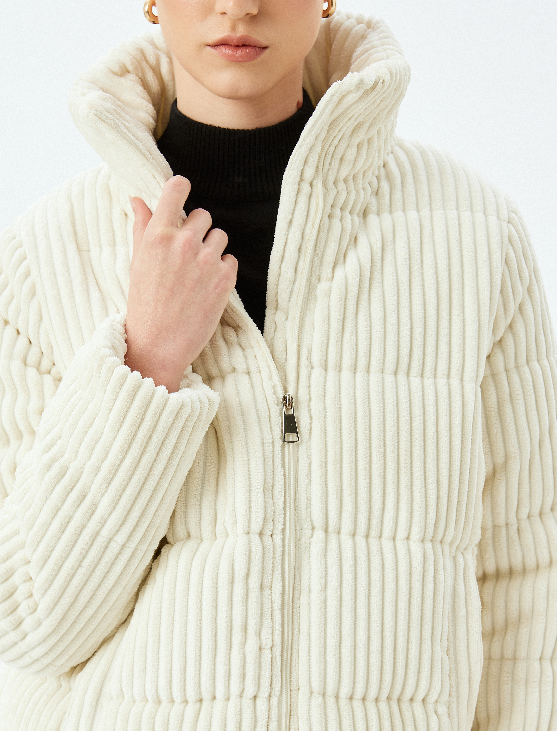   Cepli Fermuarlı Dik Yaka Kalın Fitilli Bomber Kadife Ceket