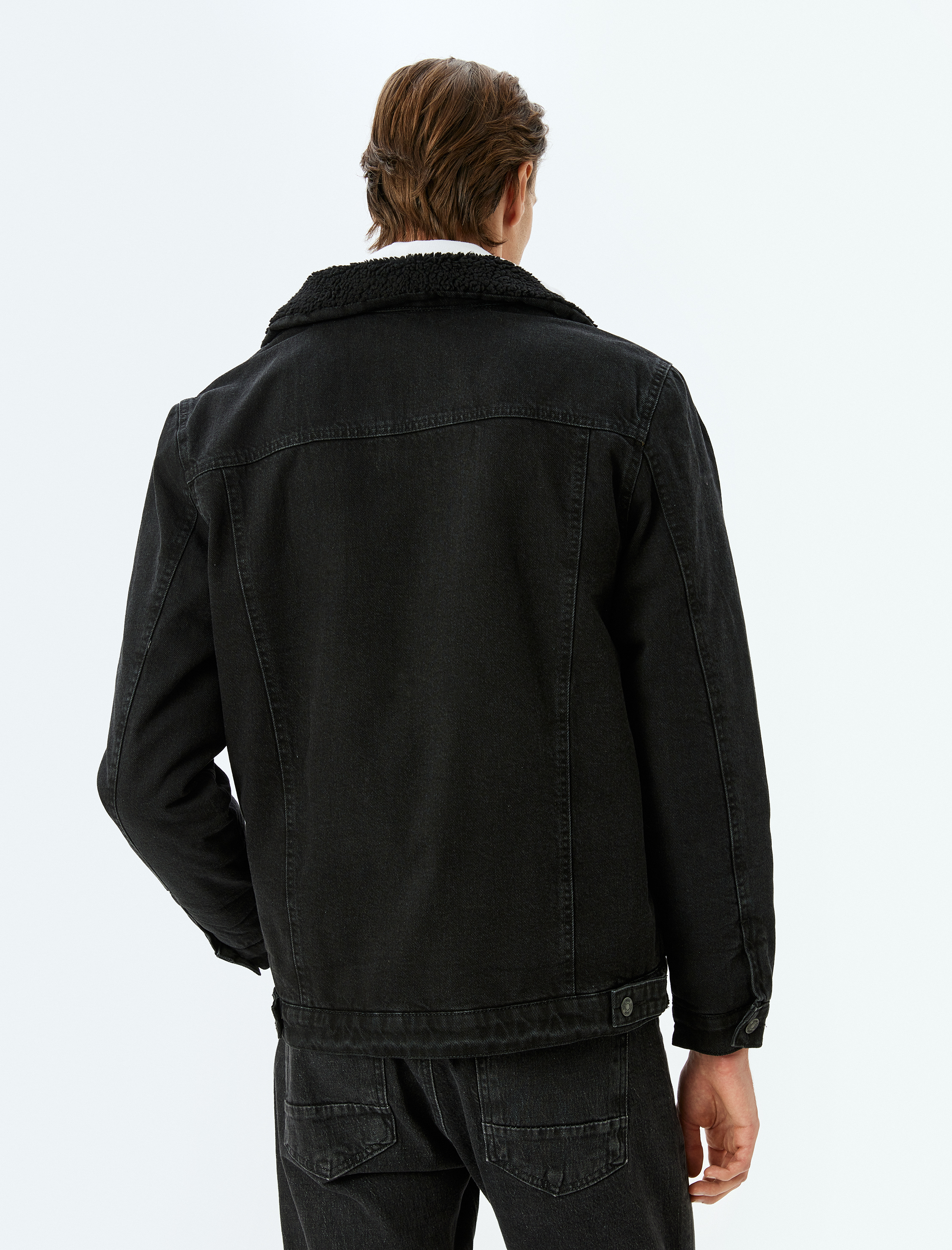   Pamuklu Kapaklı Cepli Peluş Yaka Detaylı Kot Ceket