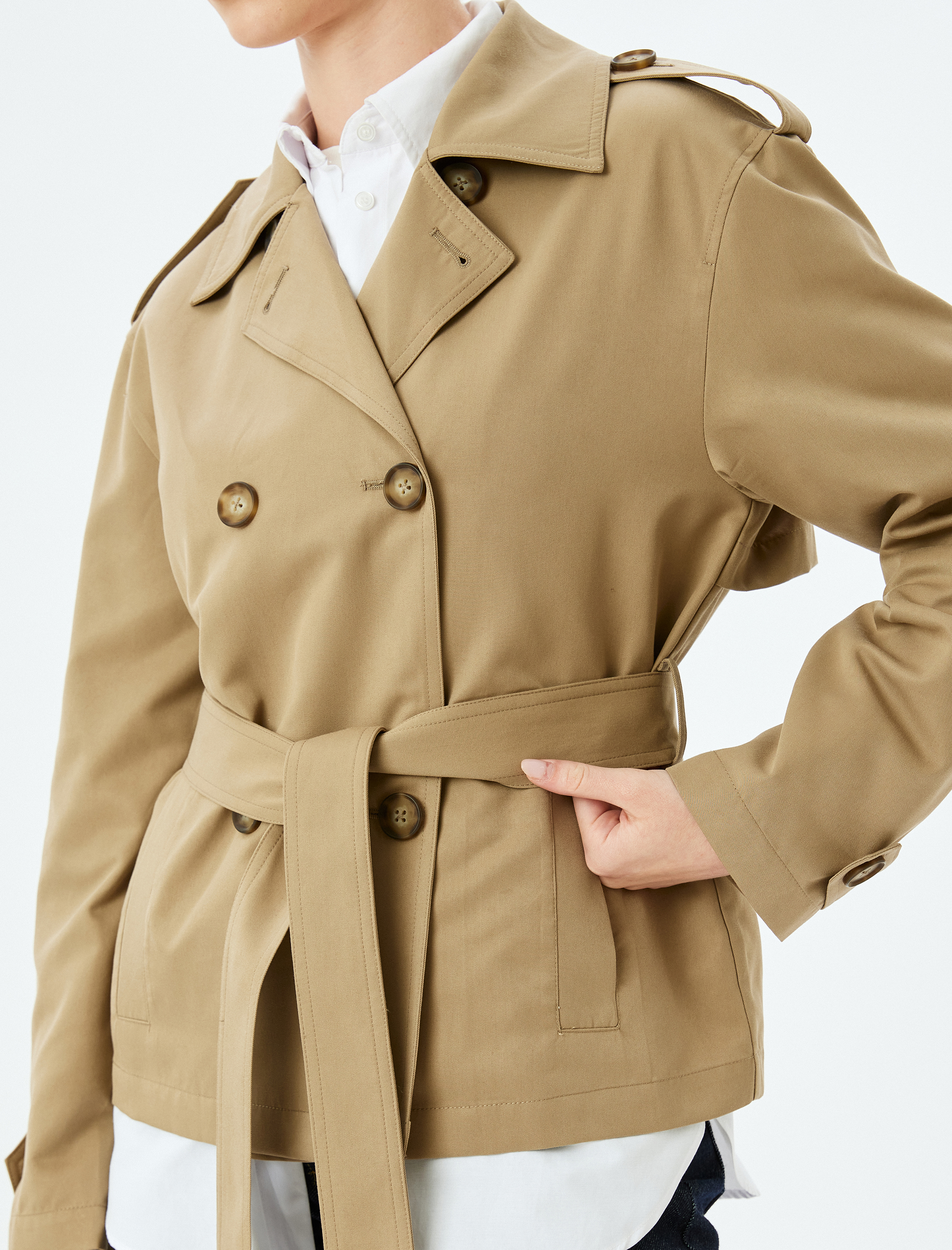 Cepli Düğmeli  Kemerli Kruvaze Oversize Kısa Trençkot