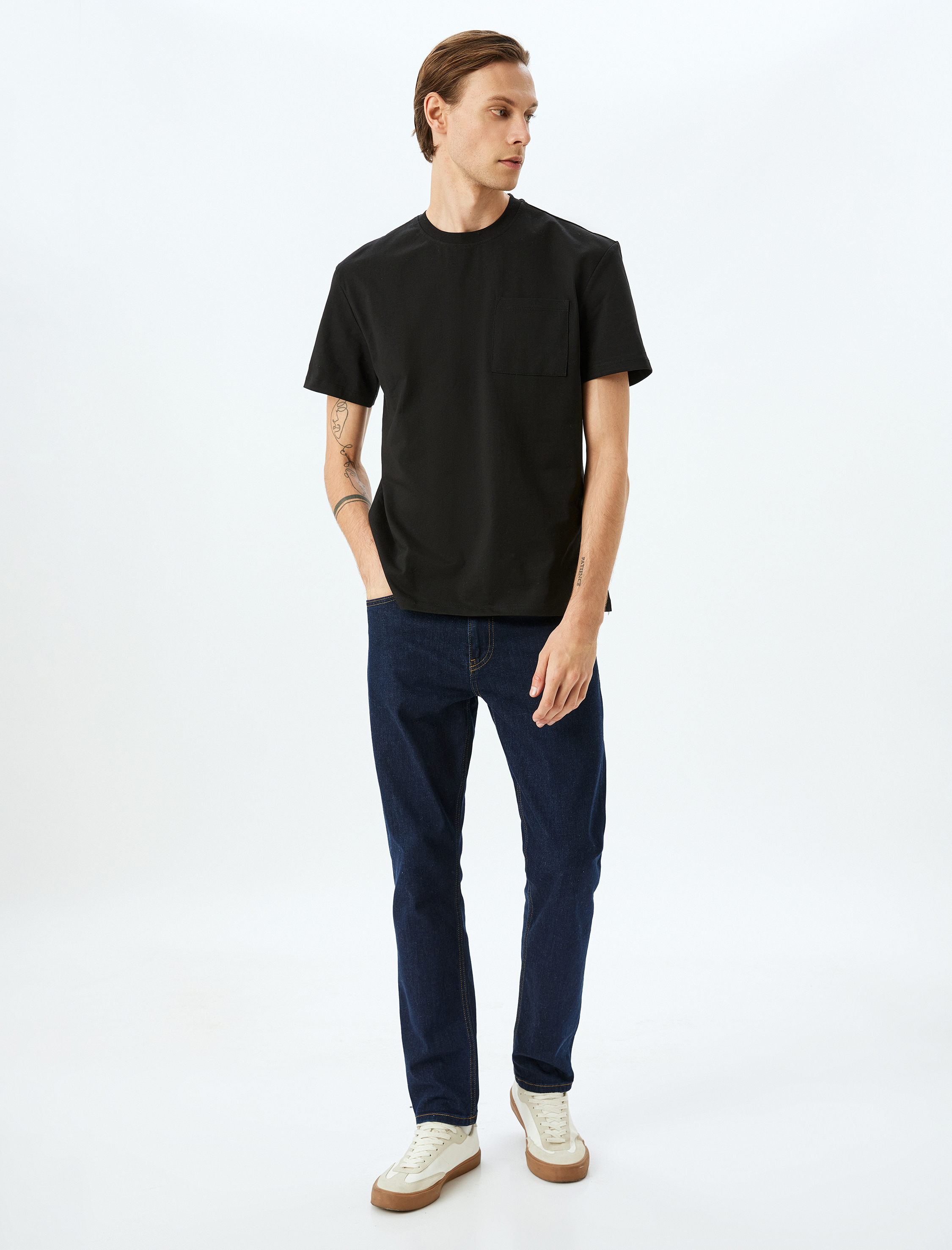   Kısa Kollu Bisiklet Yaka Cep Detaylı Tok Kumaş Pamuklu Oversize Tişört