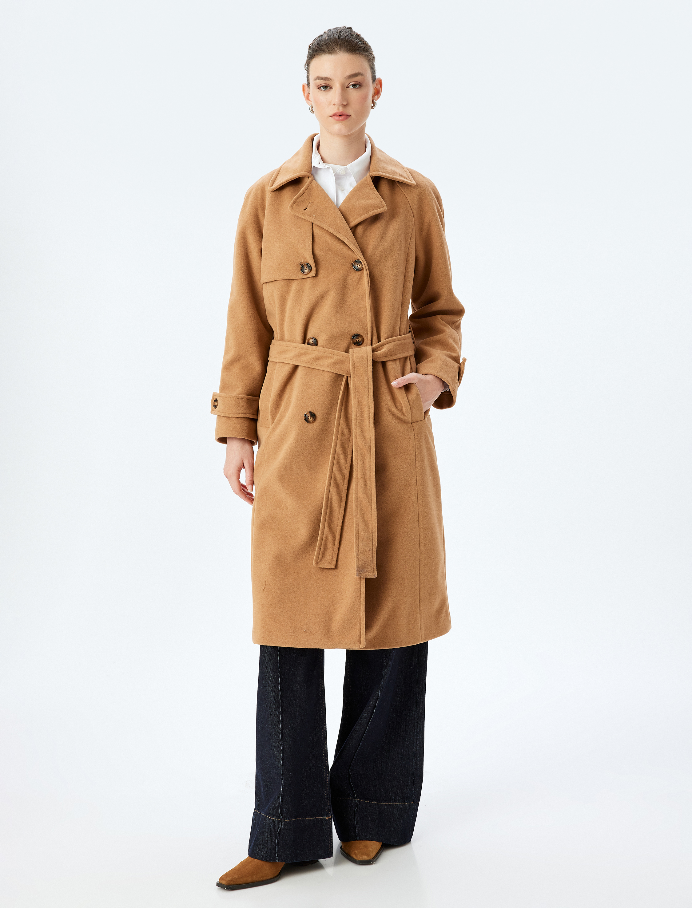 Düğmeli Cepli Kuşak Detaylı Kruvaze Uzun Kaşe Kaban