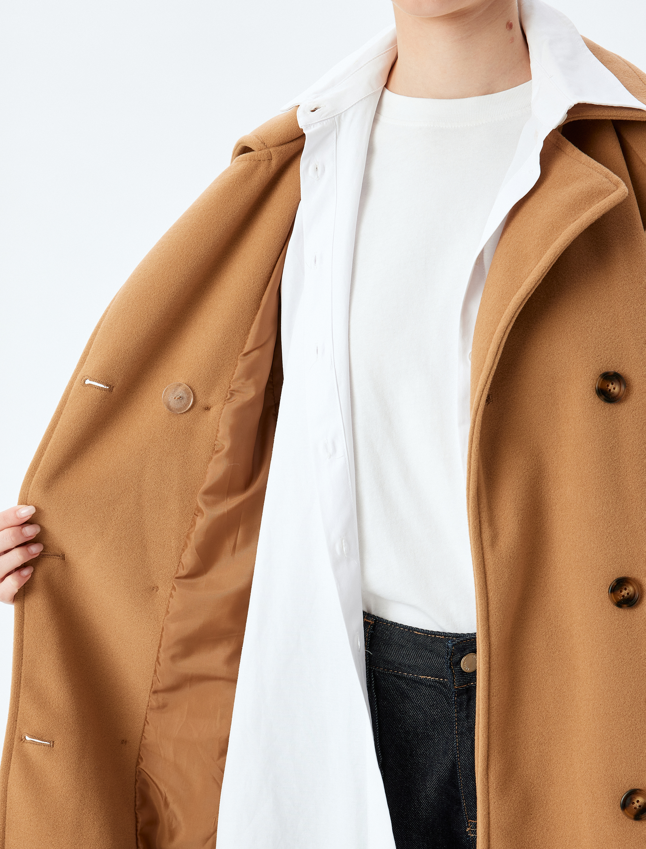 Düğmeli Cepli Kuşak Detaylı Kruvaze Uzun Kaşe Kaban