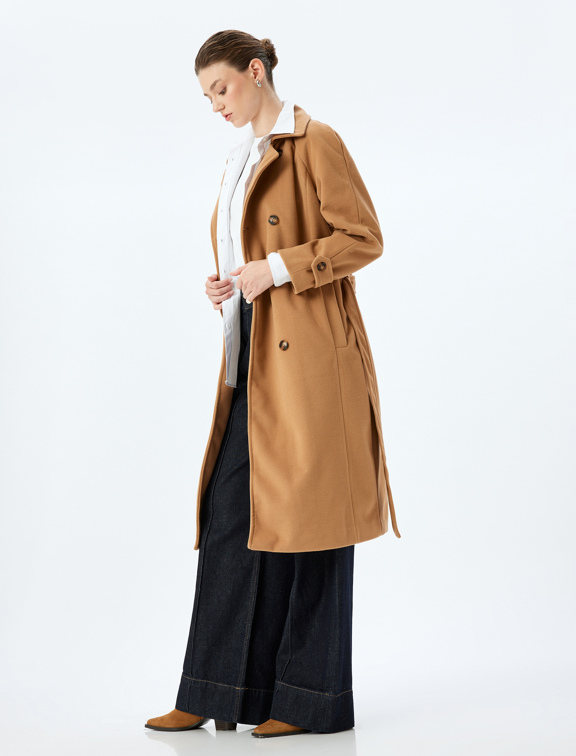 Düğmeli Cepli Kuşak Detaylı Kruvaze Uzun Kaşe Kaban