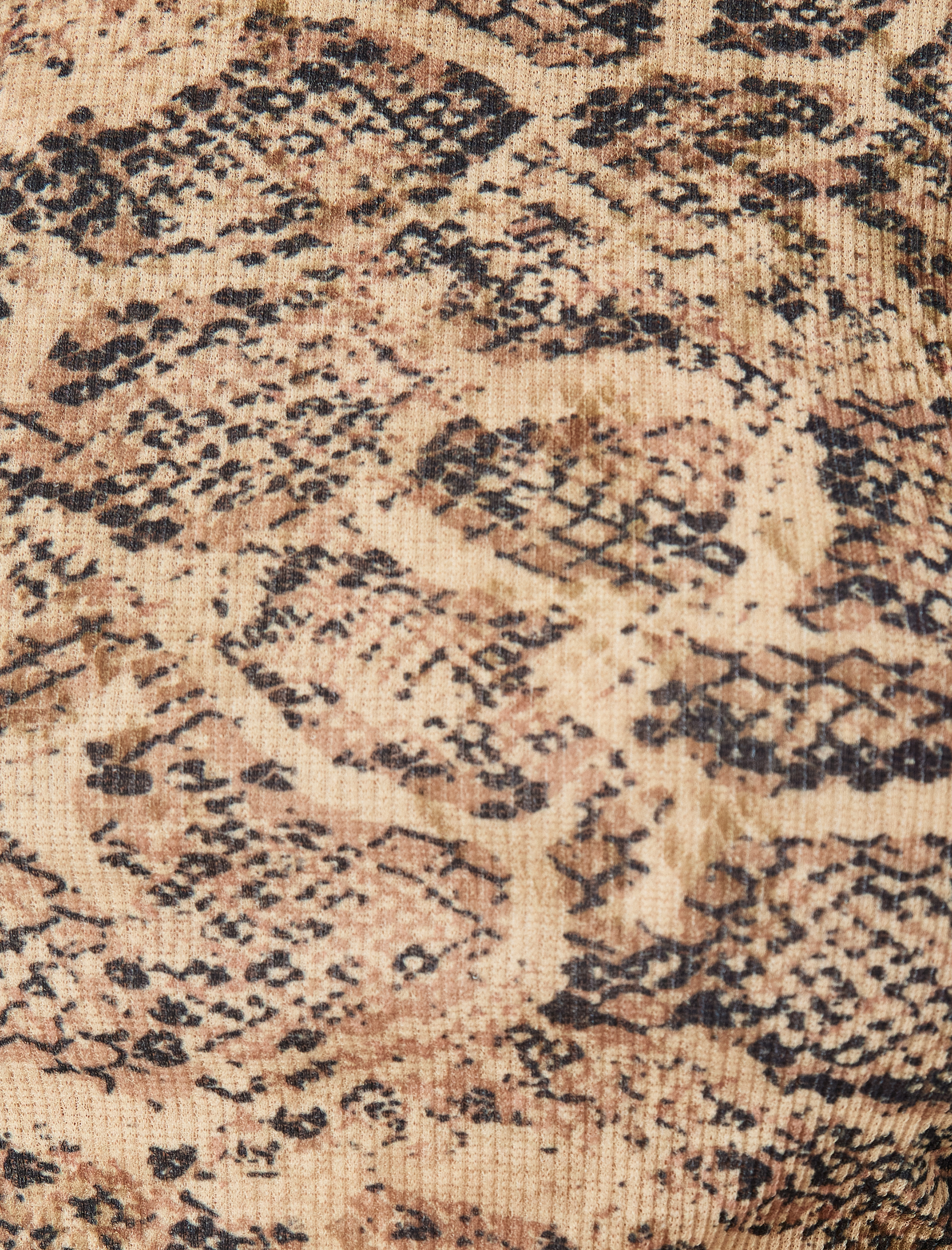   Slim Fit Bisiklet Yaka Uzun Kollu Yılan Derisi Baskılı Crop Tişört