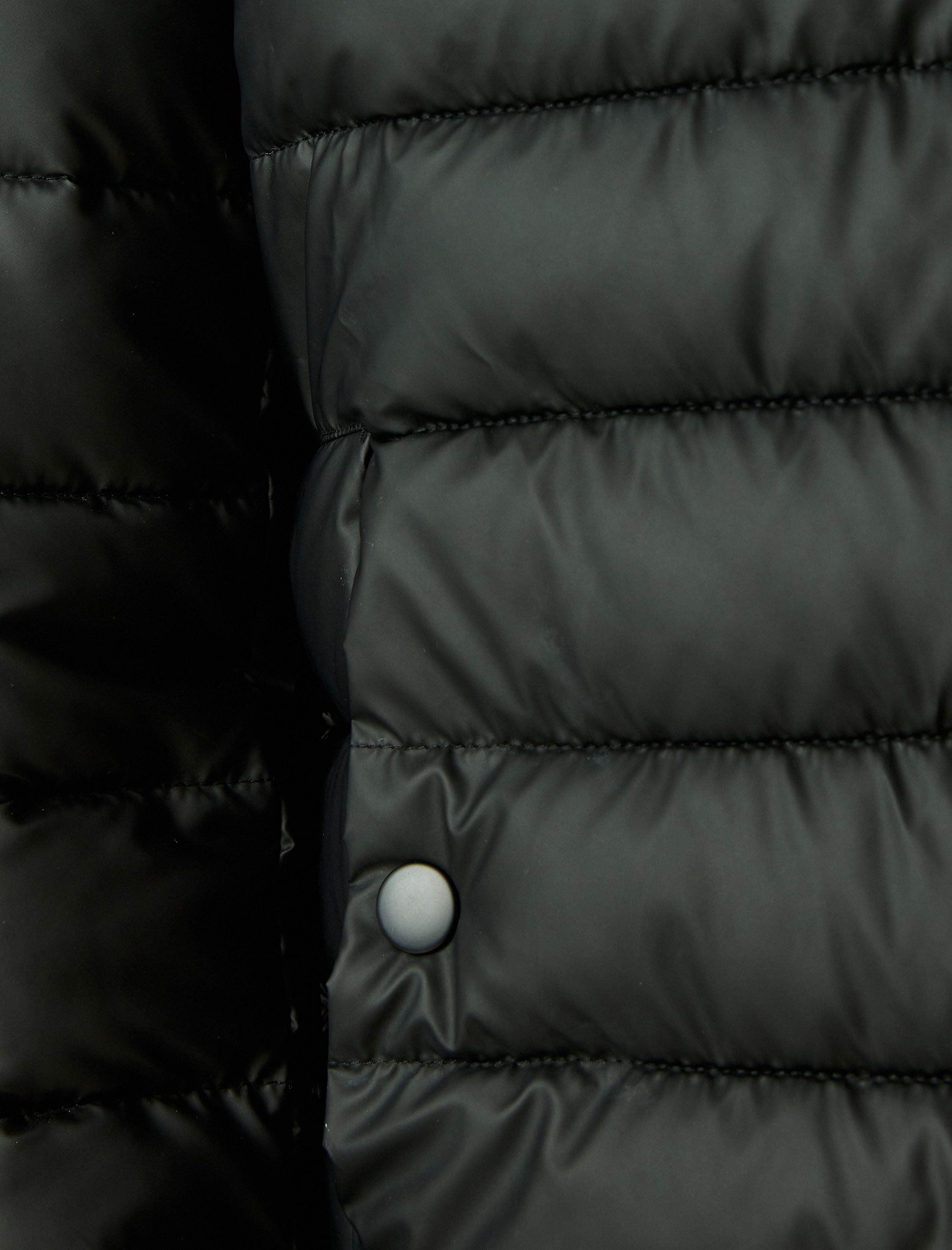   Dik Yaka Etiket Detaylı Lateks Kumaş Slim Fit Şişme Ceket