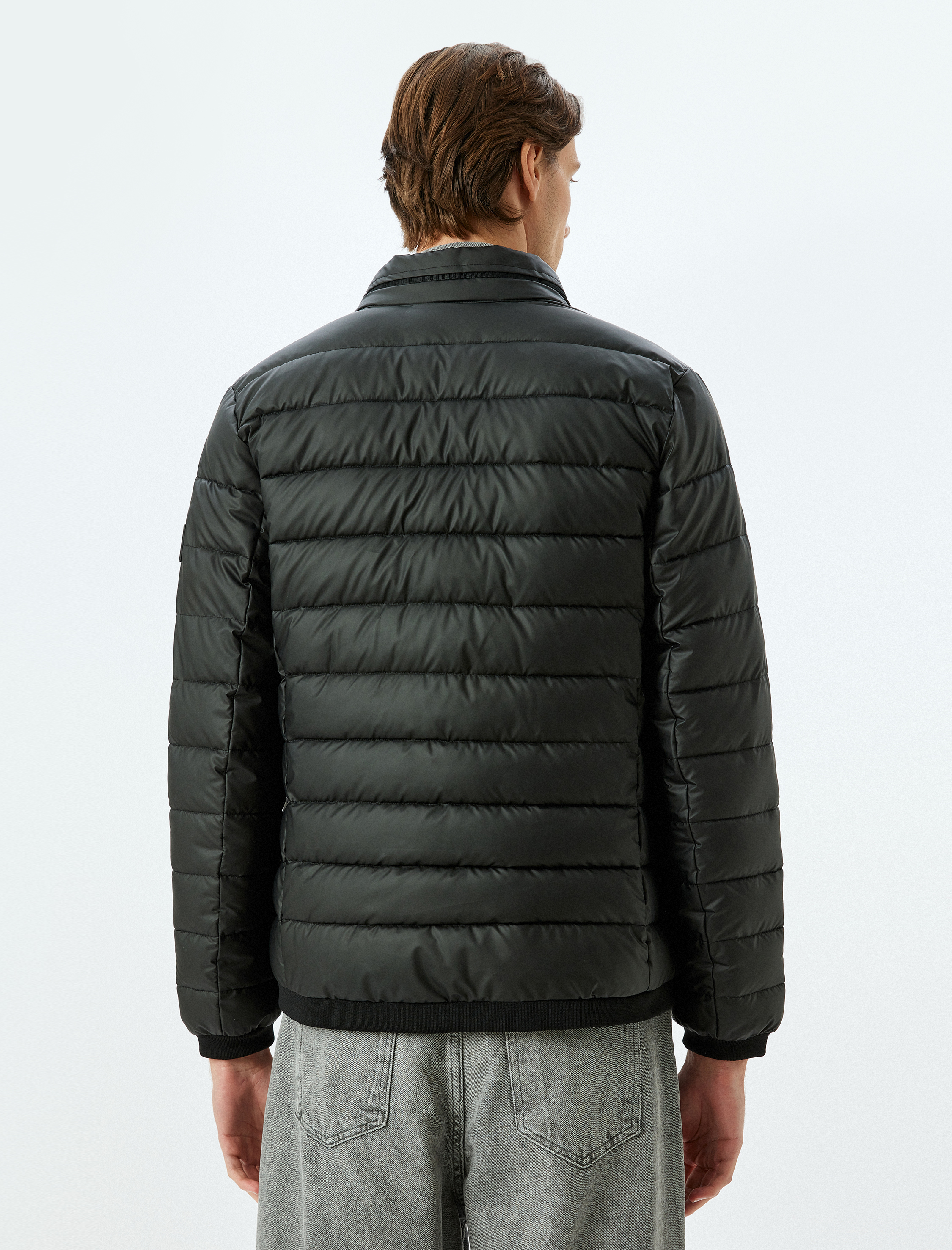   Dik Yaka Etiket Detaylı Lateks Kumaş Slim Fit Şişme Ceket