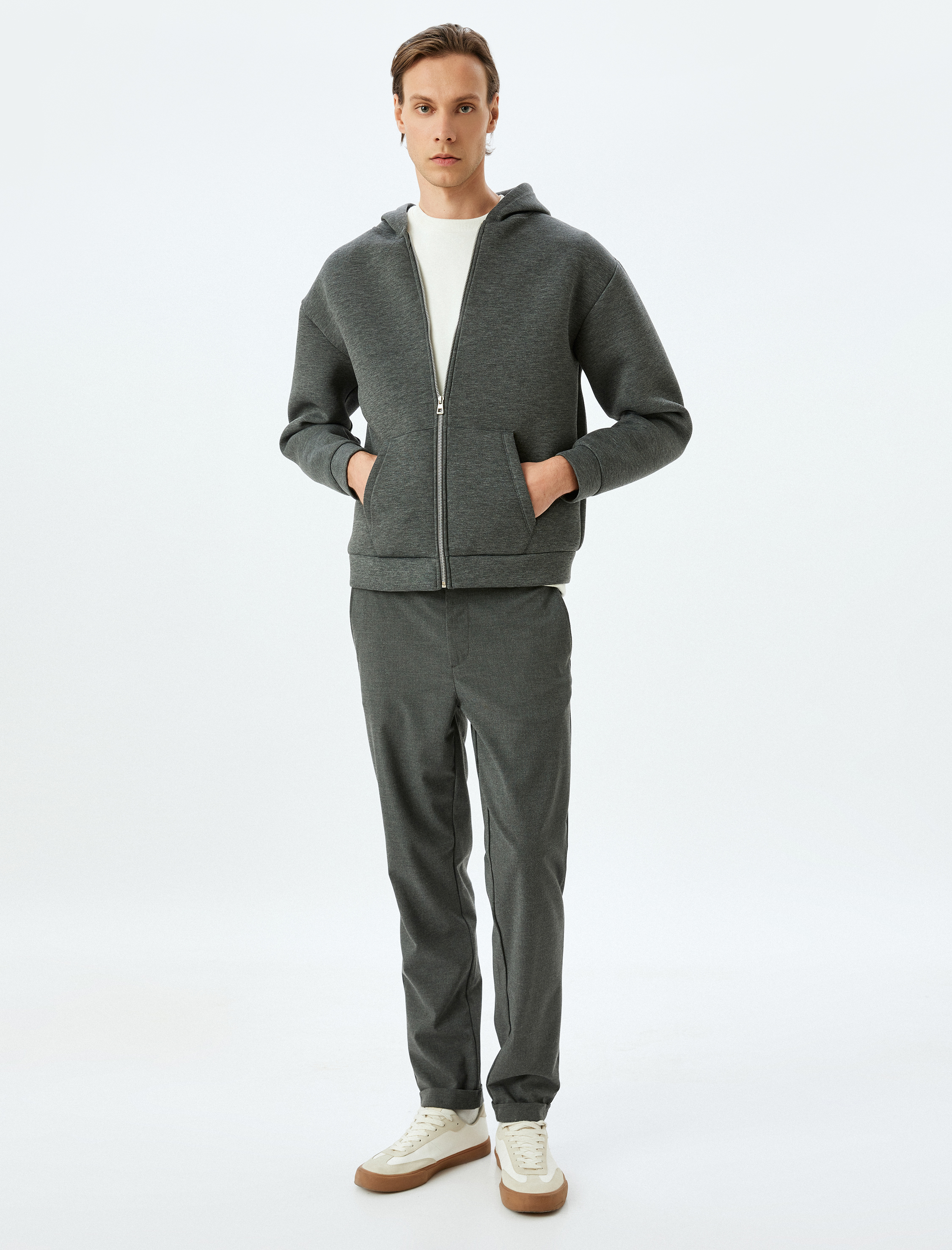   Cep Detaylı Viskon Karışımlı Basic Fermuarlı Kapşonlu Sweatshirt