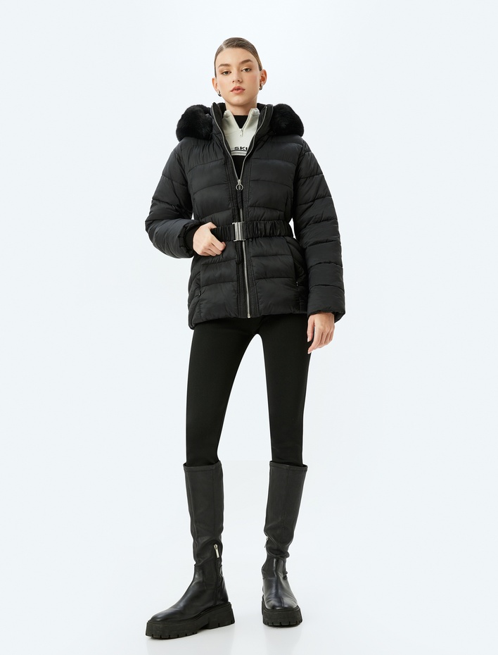  Cepli Kemerli Yakası Suni Kürk Detaylı Su İtici Kapüşonlu Şişme Mont