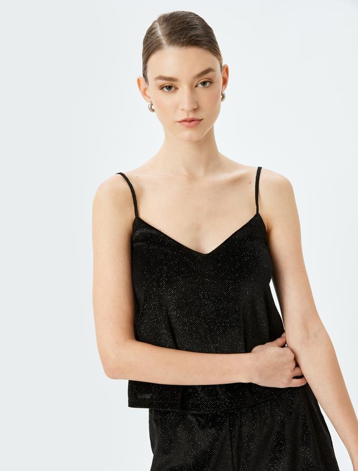  Parıltılı İnce Askılı Pijama Üstü