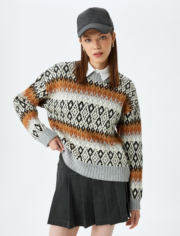  Bisiklet Yaka Rahat Kalıp Uzun Kollu Çok Renkli Etnik Kazak