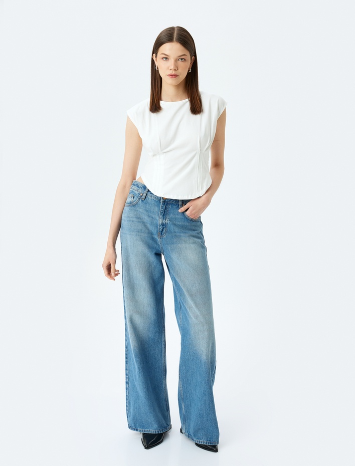  Kolsuz Crop Bisiklet Yaka Dikiş Detaylı Slim Fit Tişört