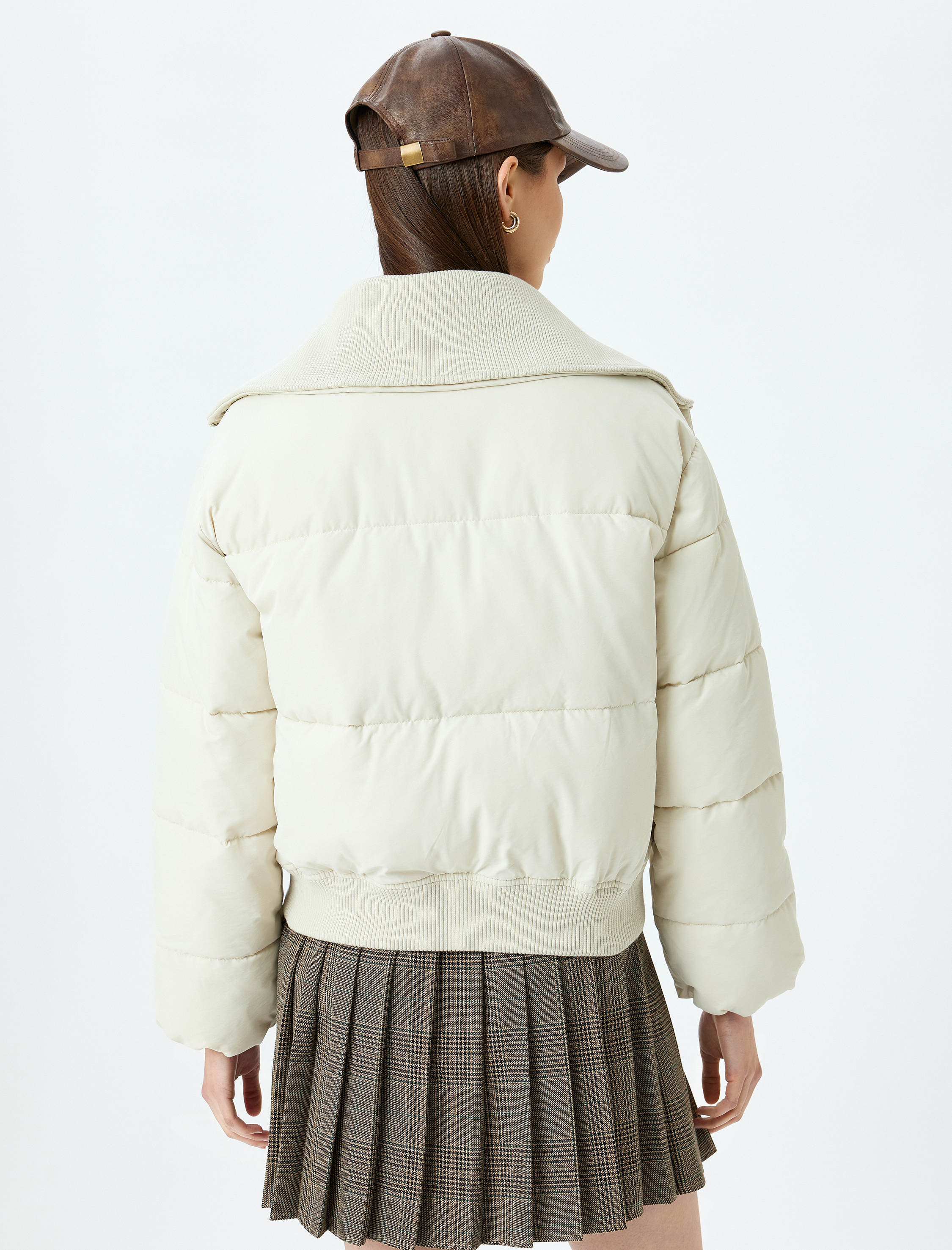 Dik Yaka Ribanalı Fermuarlı Çıtçıt Düğmeli Cepli Şişme Mont