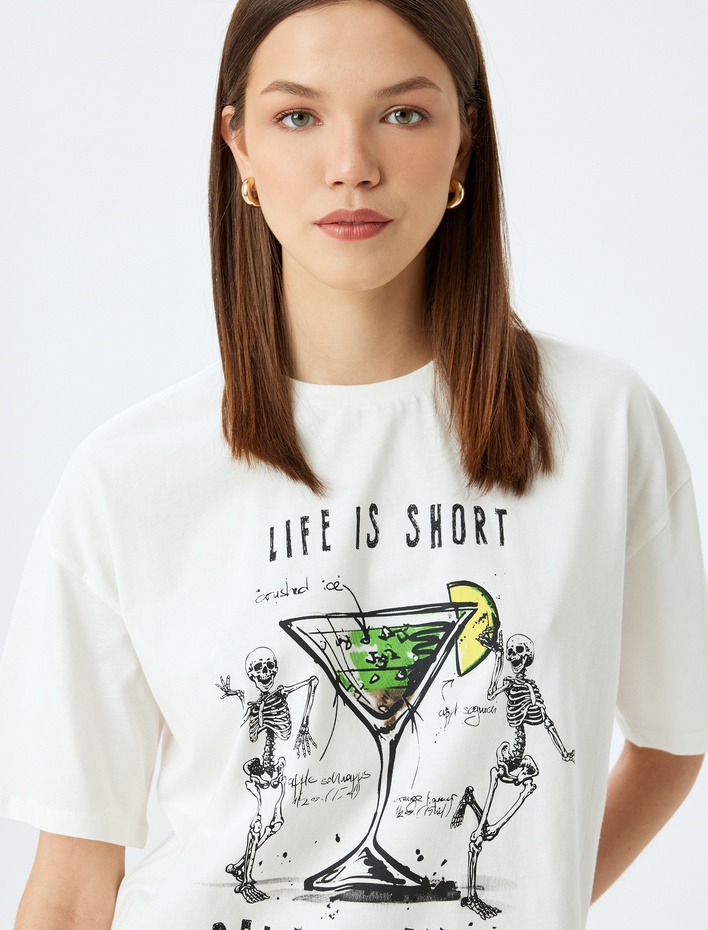  Slogan Baskılı Bisiklet Yaka Kısa Kollu Rahat Kalıp Tişört