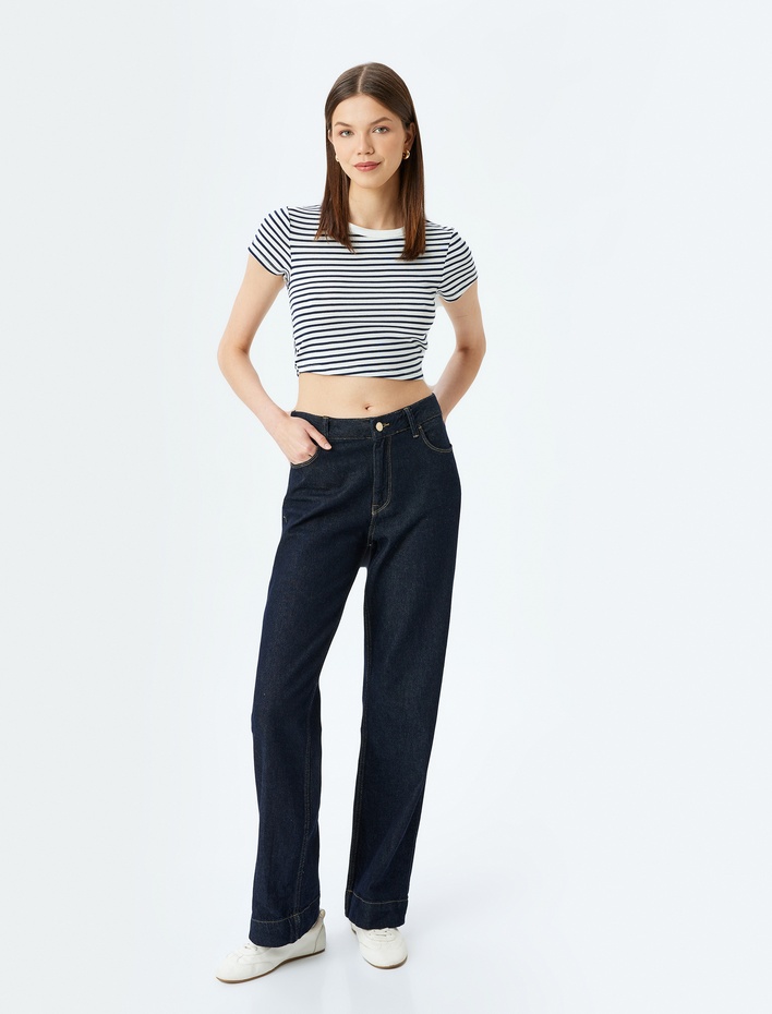  Crop Bisiklet Yaka Kısa Kollu Slim Fit Tişört
