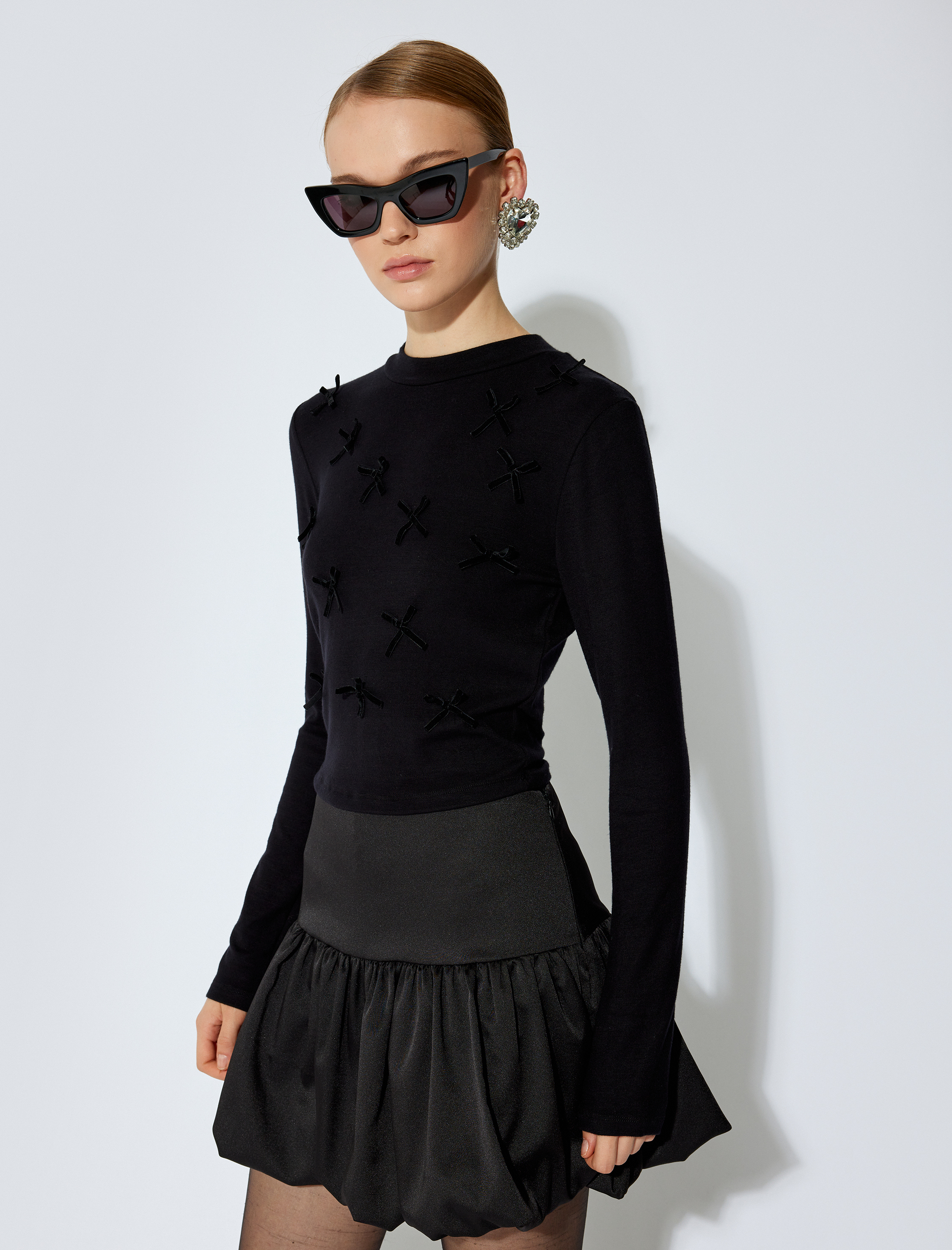   Fiyonk Aplike Detaylı Viskon Slim Fit Bisiklet Yaka Uzun Kollu Tişört