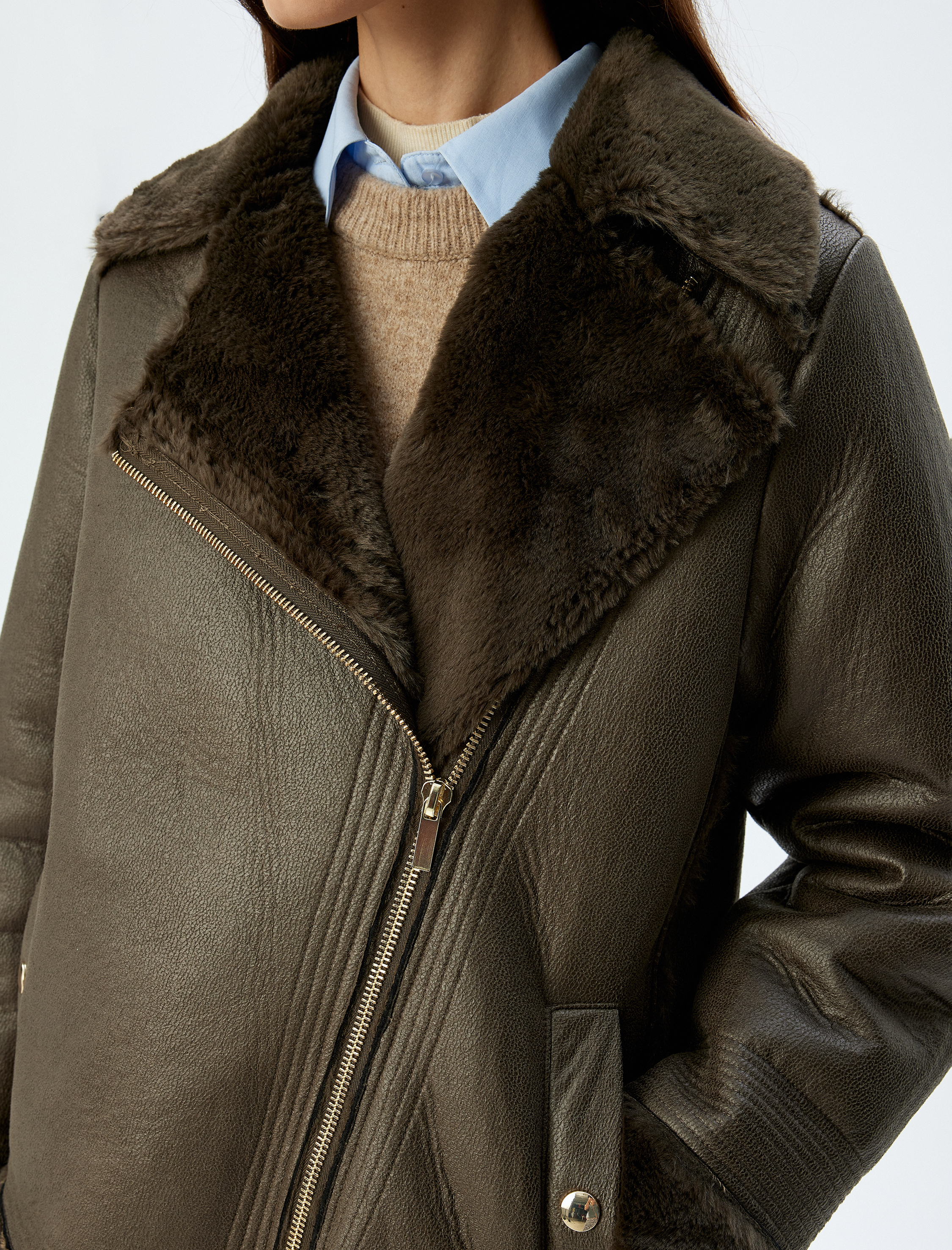   Fermuarlı Cepli Rahat Kalıp Yakası Suni Kürk Detaylı Suni Deri Biker Ceket