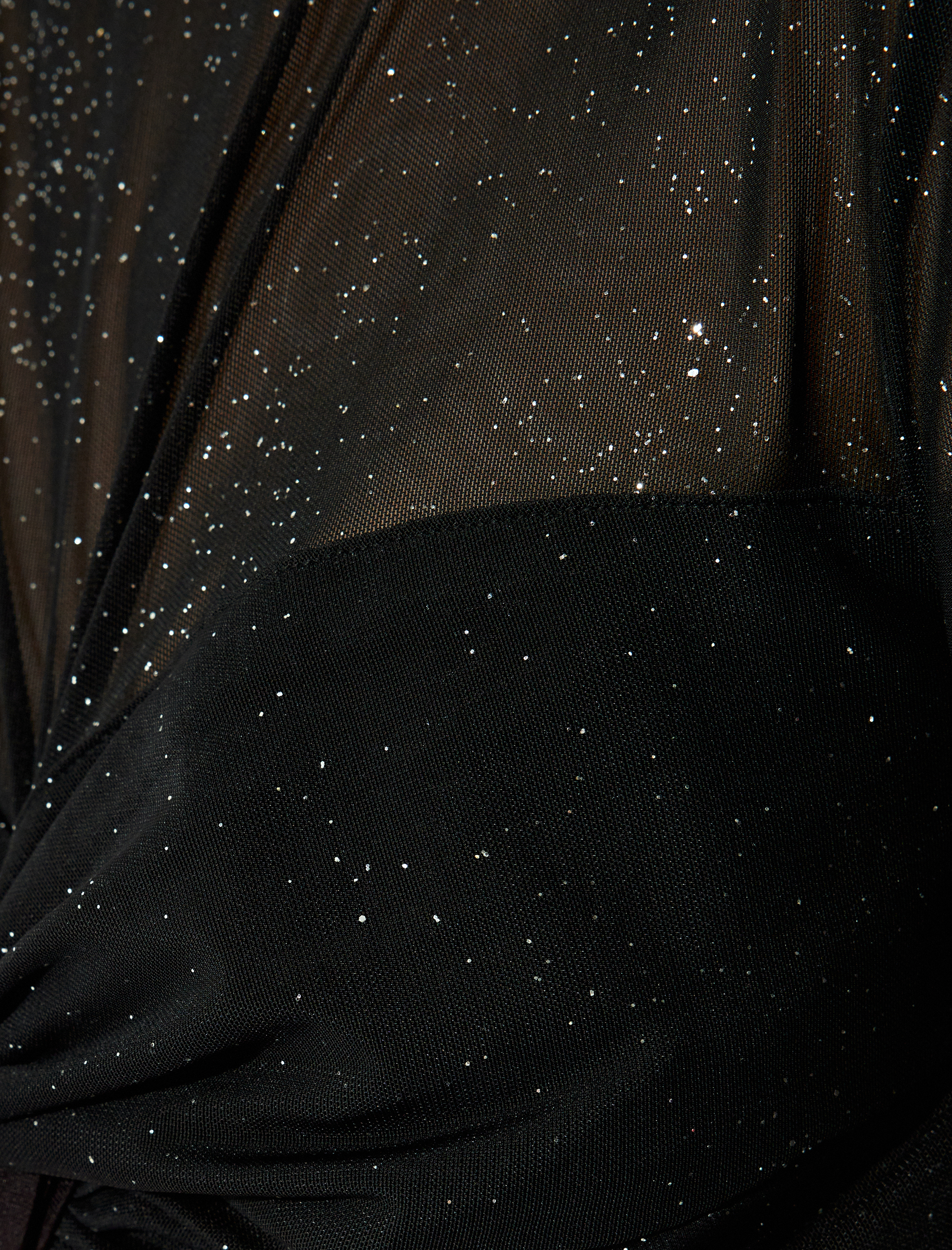   Koton X Sibil Çetinkaya - Crop Bisiklet Yaka Uzun Kollu Simli Abiye Bluz