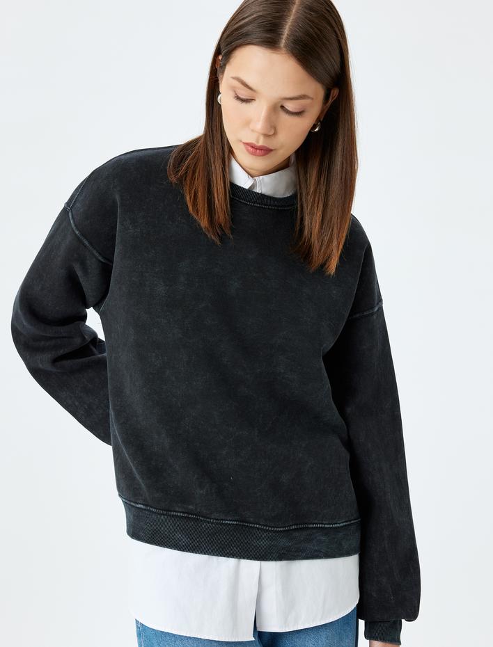  Şardonlu Bisiklet Yaka Yıkamalı Rahat Kalıp Sweatshirt