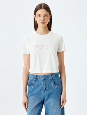 Crop Bisiklet Yaka Kısa Kollu Slim Fit Fiyonklu Tişört_2