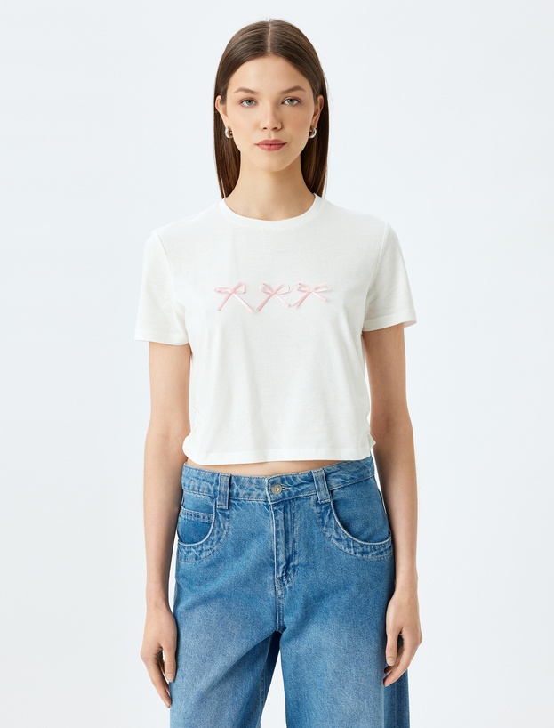 Crop Bisiklet Yaka Kısa Kollu Slim Fit Fiyonklu Tişört_2