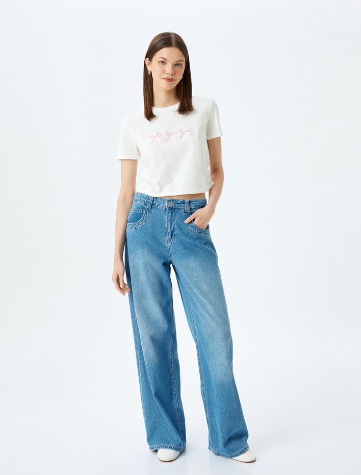  Crop Bisiklet Yaka Kısa Kollu Slim Fit Fiyonklu Tişört