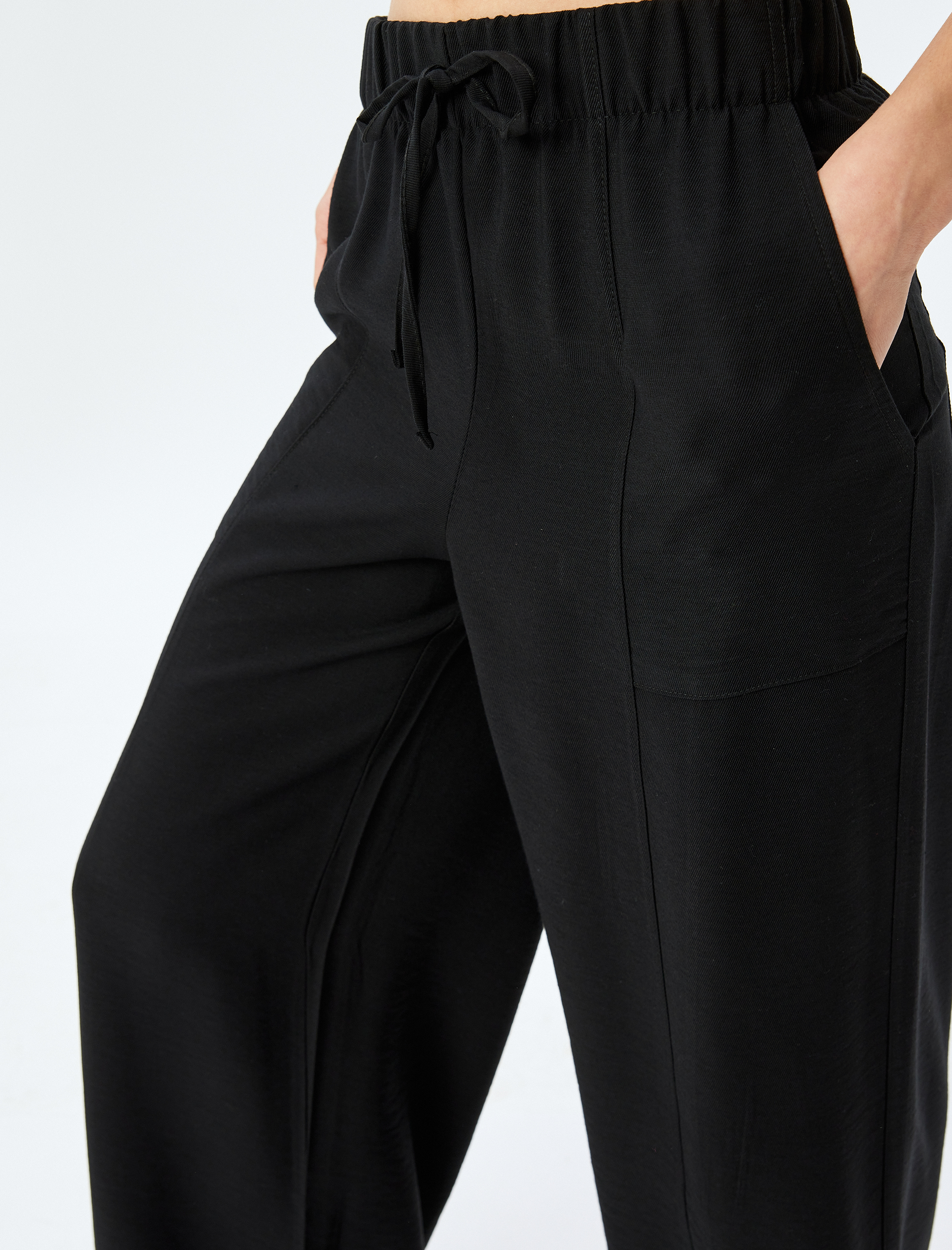   Beli Bağlamalı Lastikli Cepli Viskon Geniş Paça Eşofman Pantolon