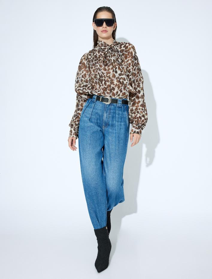  Koton X Sima Tarkan - Bol Kot Pantolon Geniş Paça Pileli Düğmeli - Loose Fit Jean