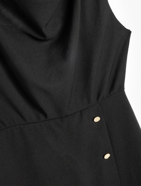 Krep Kumaş Drape Detaylı Degaje Yaka Kolsuz Mini Elbise_2