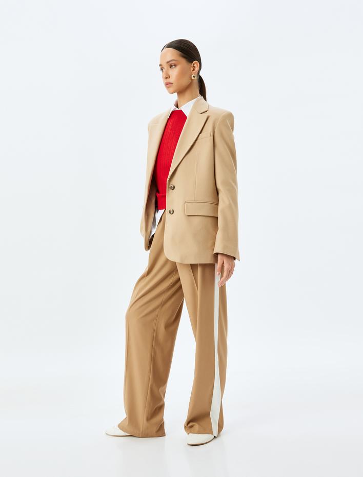  Yanları Şerit Detaylı Pile Detaylı Cepli Düz Bol Paça Kumaş Pantolon